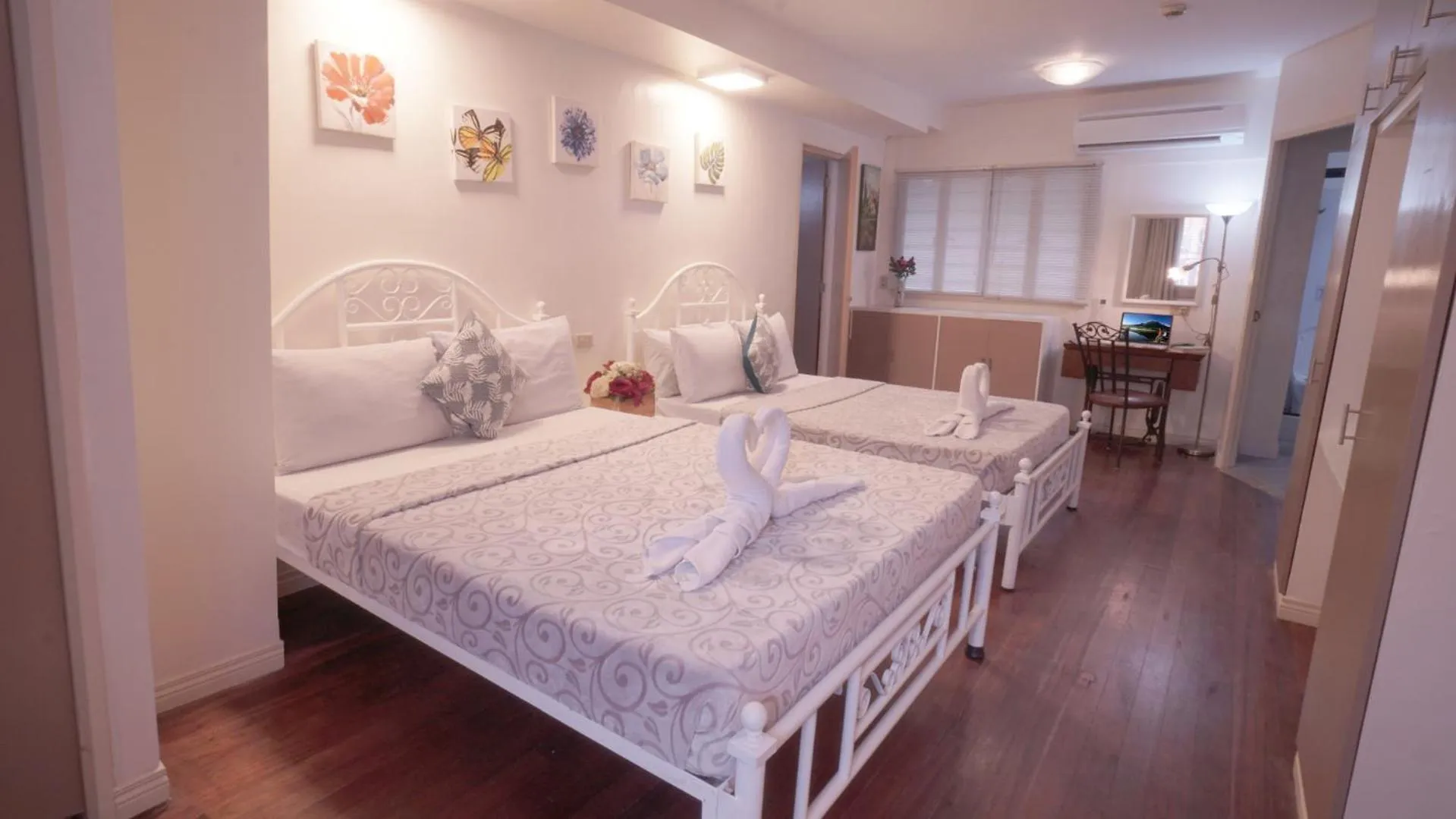 Bedroom, Bed in 1775 Adriatico Suites