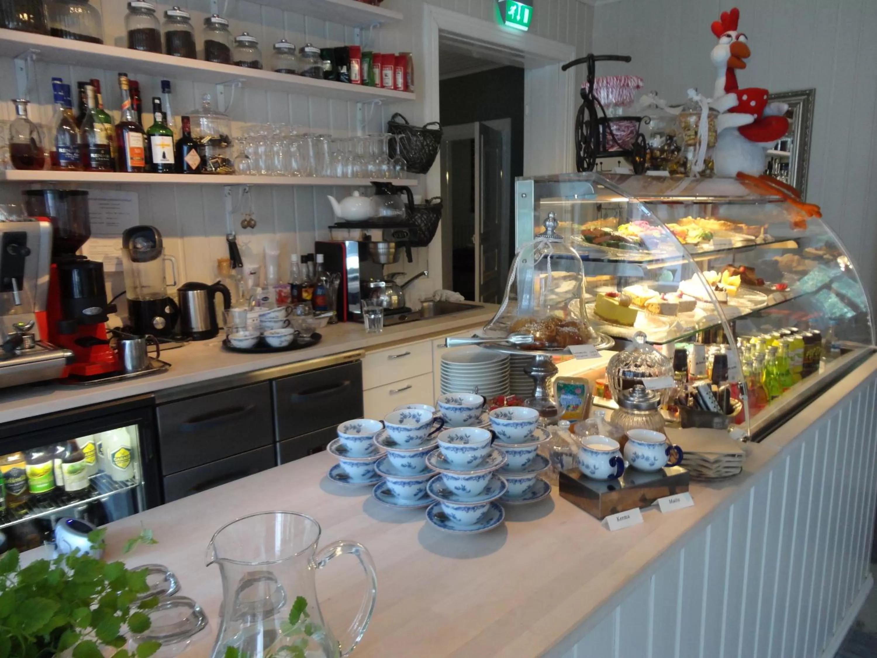 Restaurant/places to eat in Varjola Holiday Center