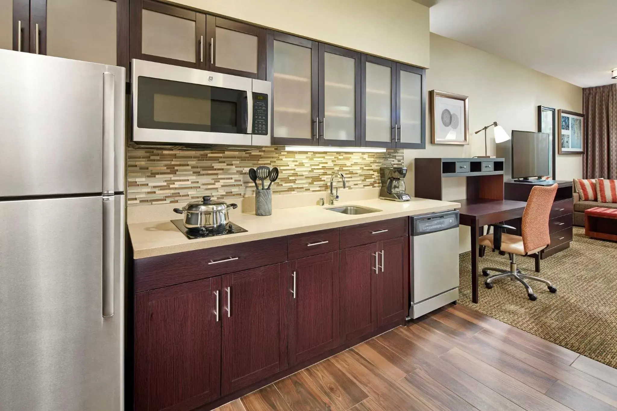 Queen Studio with Two Queen Beds - Hearing Accessible - Non-Smoking in Staybridge Suites Anaheim At The Park, an IHG Hotel Queen Studio with Two Queen Beds - Hearing Accessible - Non-Smoking in Staybridge Suites Anaheim At The Park, an IHG Hotel