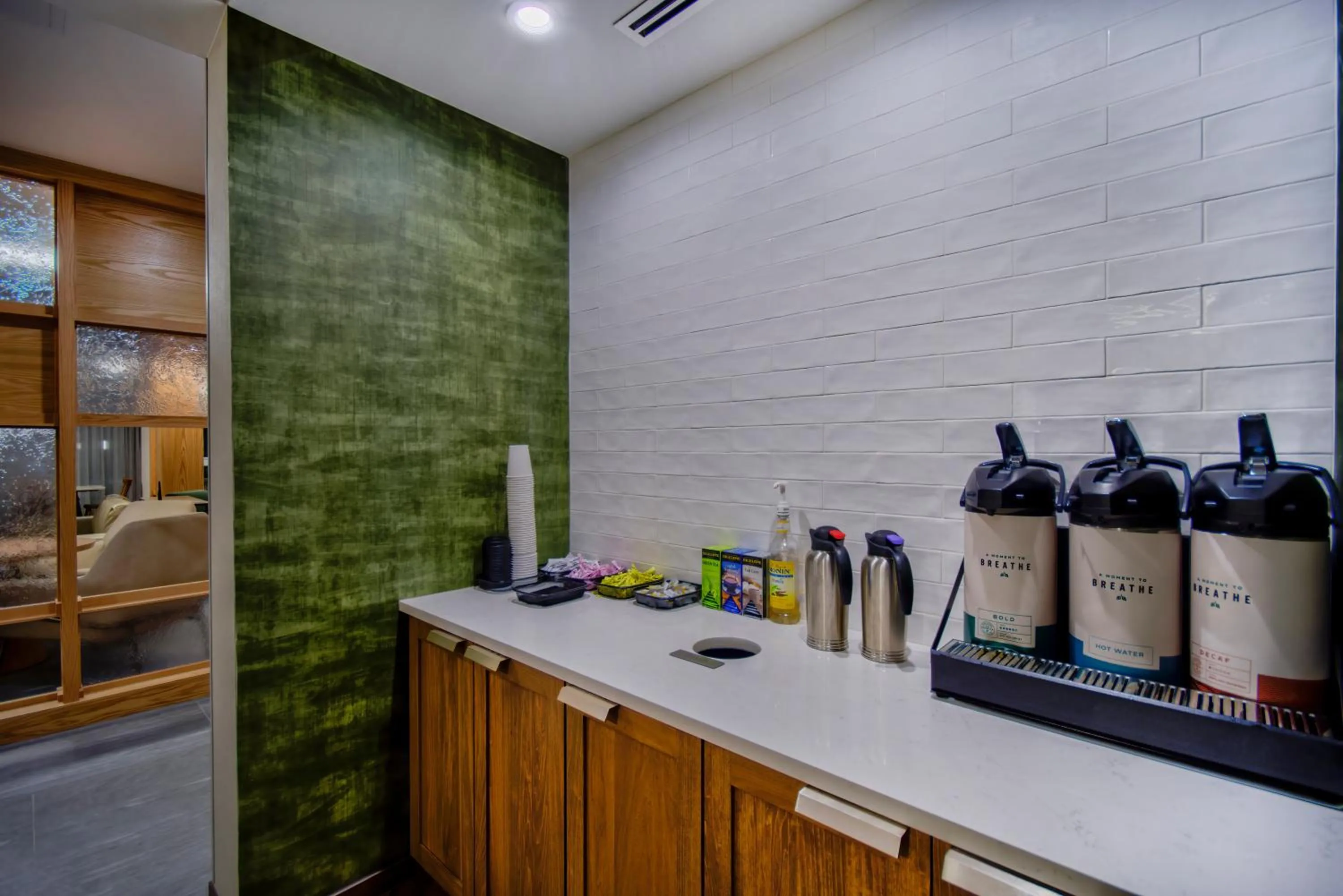 Breakfast in Fairfield by Marriott Inn & Suites Rochester Hills