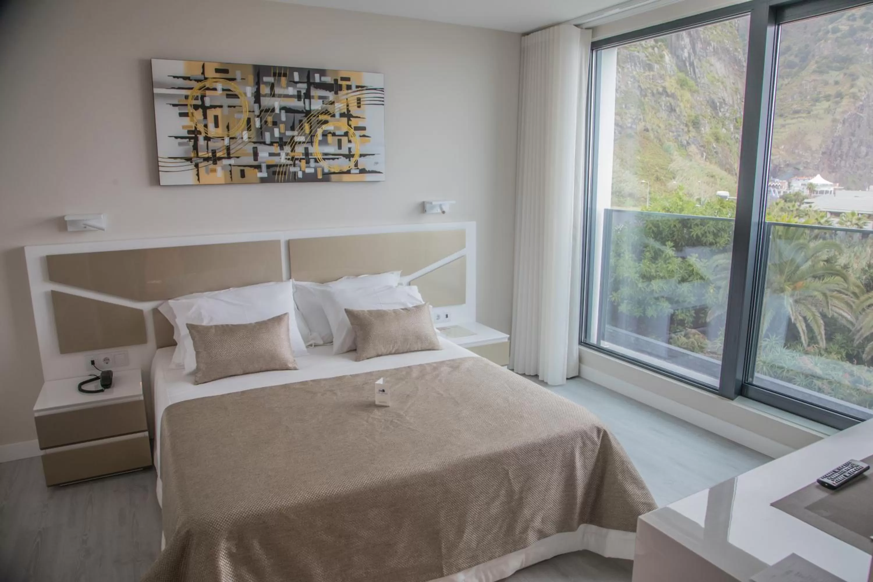 Bedroom, Bed in Calamar Hotel