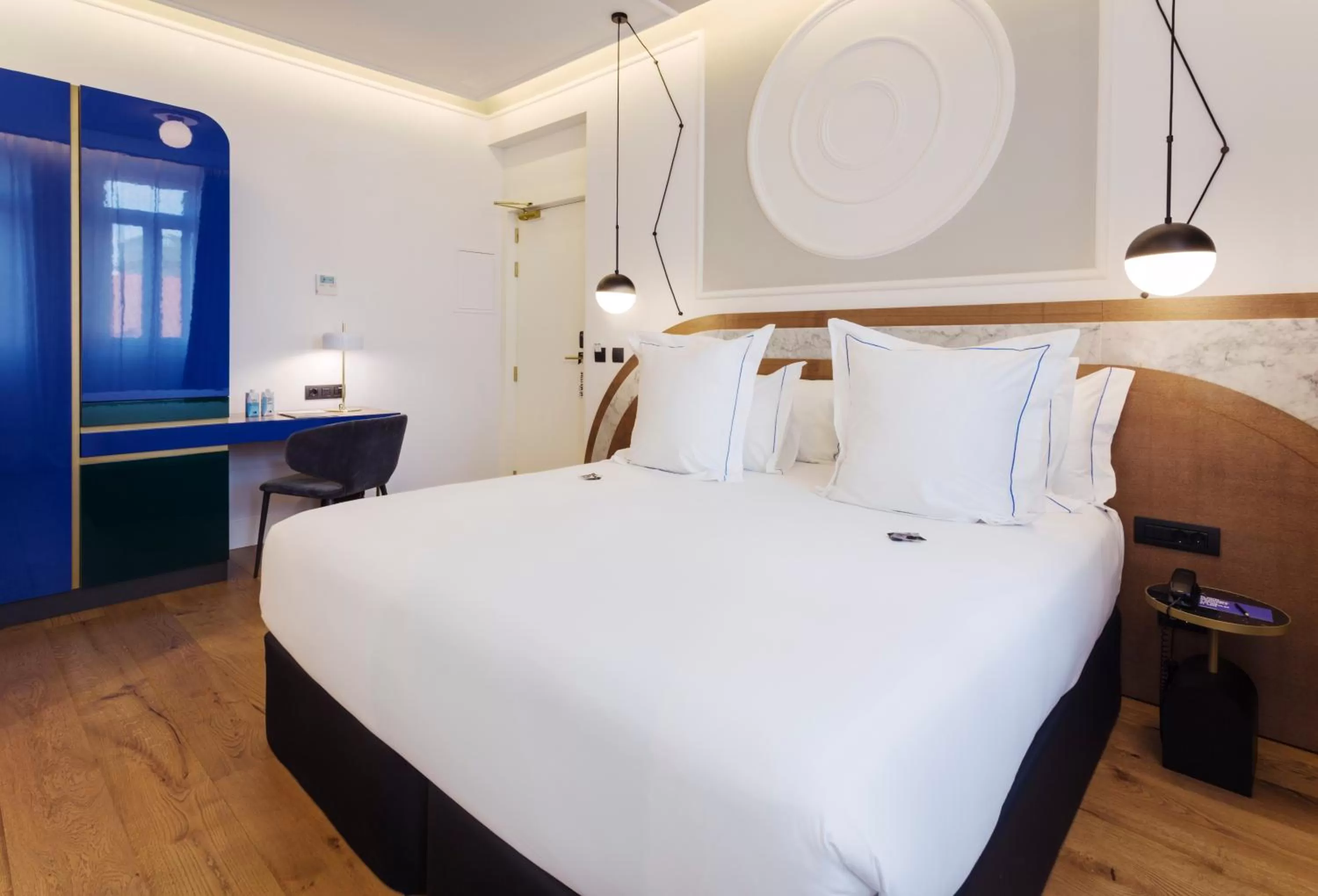 Bed in One Shot Fortuny