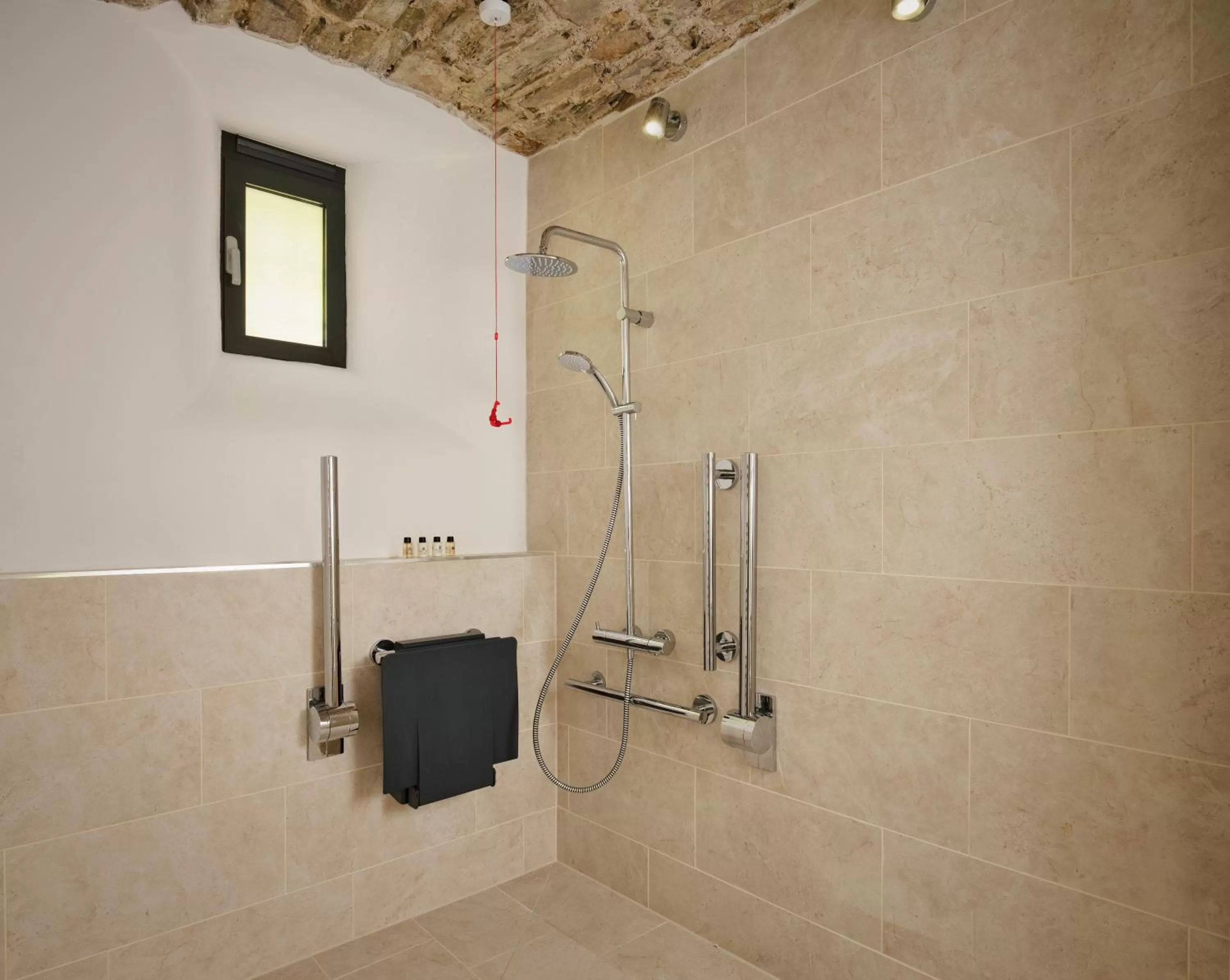 Shower in Bodmin Jail Hotel