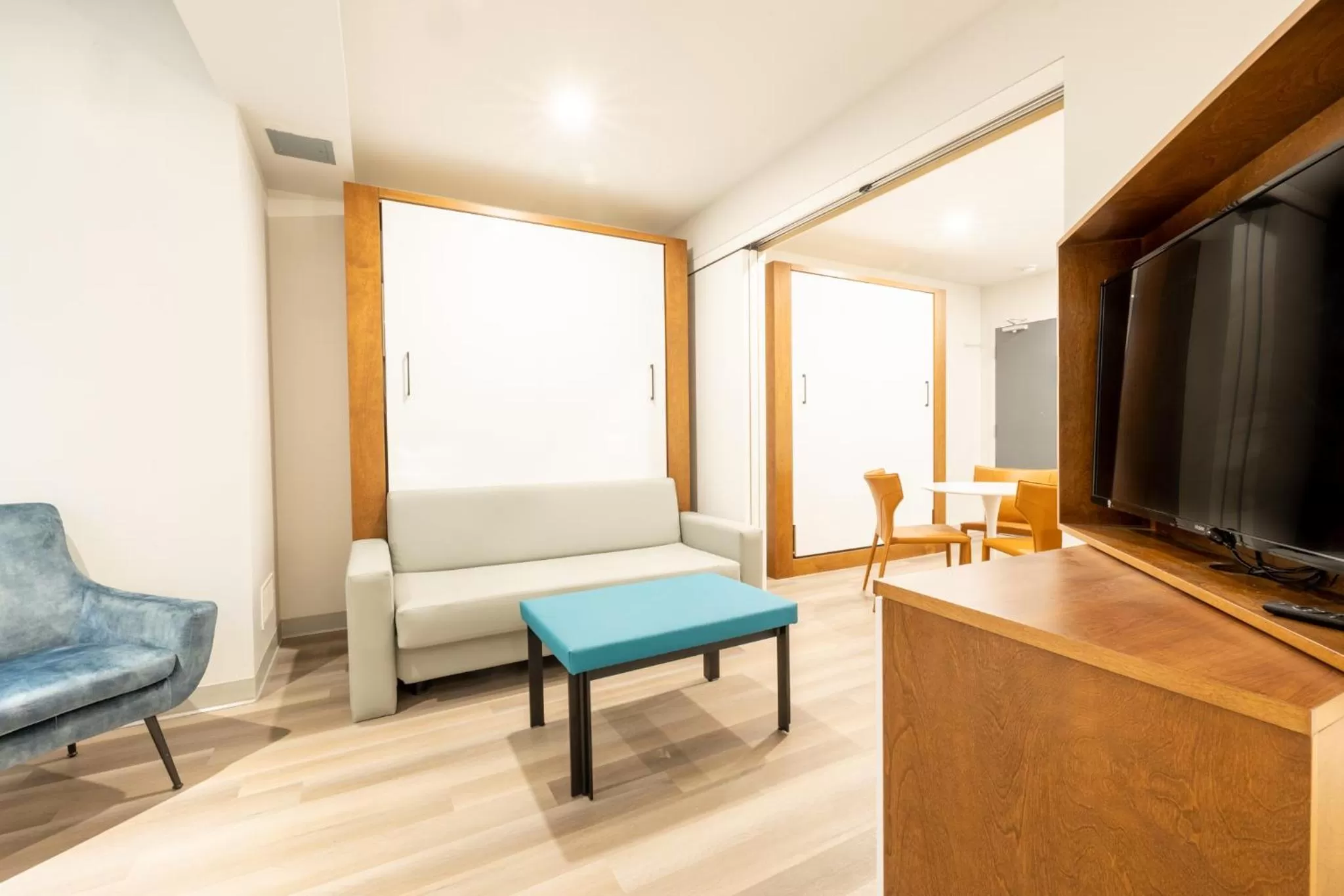 Seating area in Hôtel Manoir Vieux-Québec