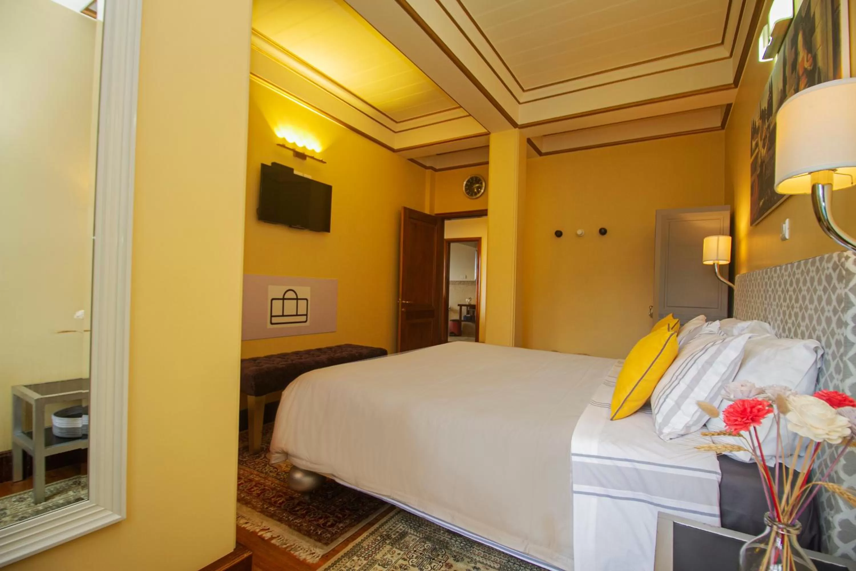 View (from property/room), Bed in Amritara Luxury Villa Tosca, Gangtok