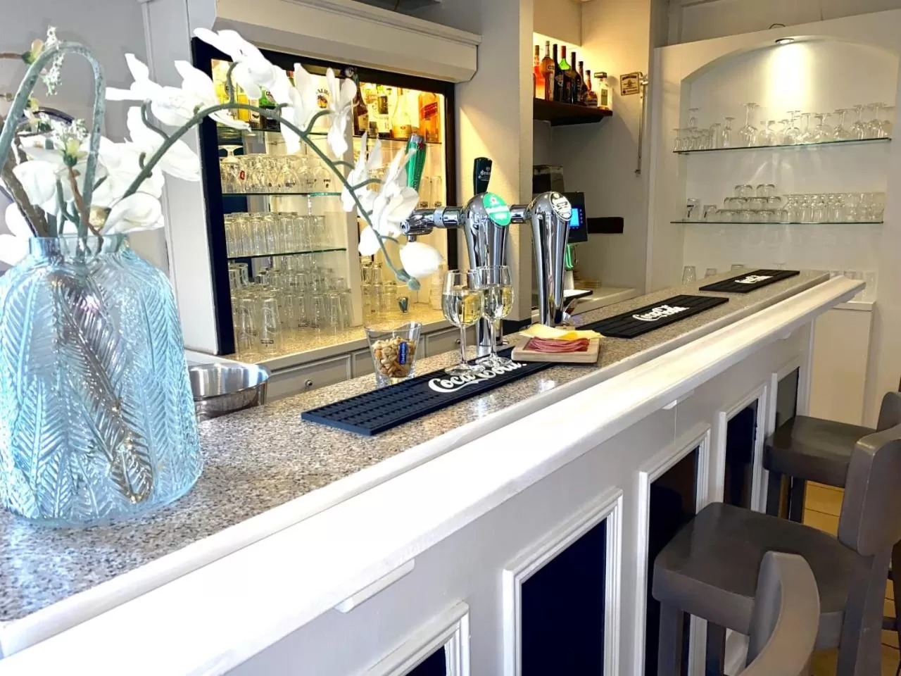 Lounge or bar in Campanile Hotel & Restaurant Amersfoort