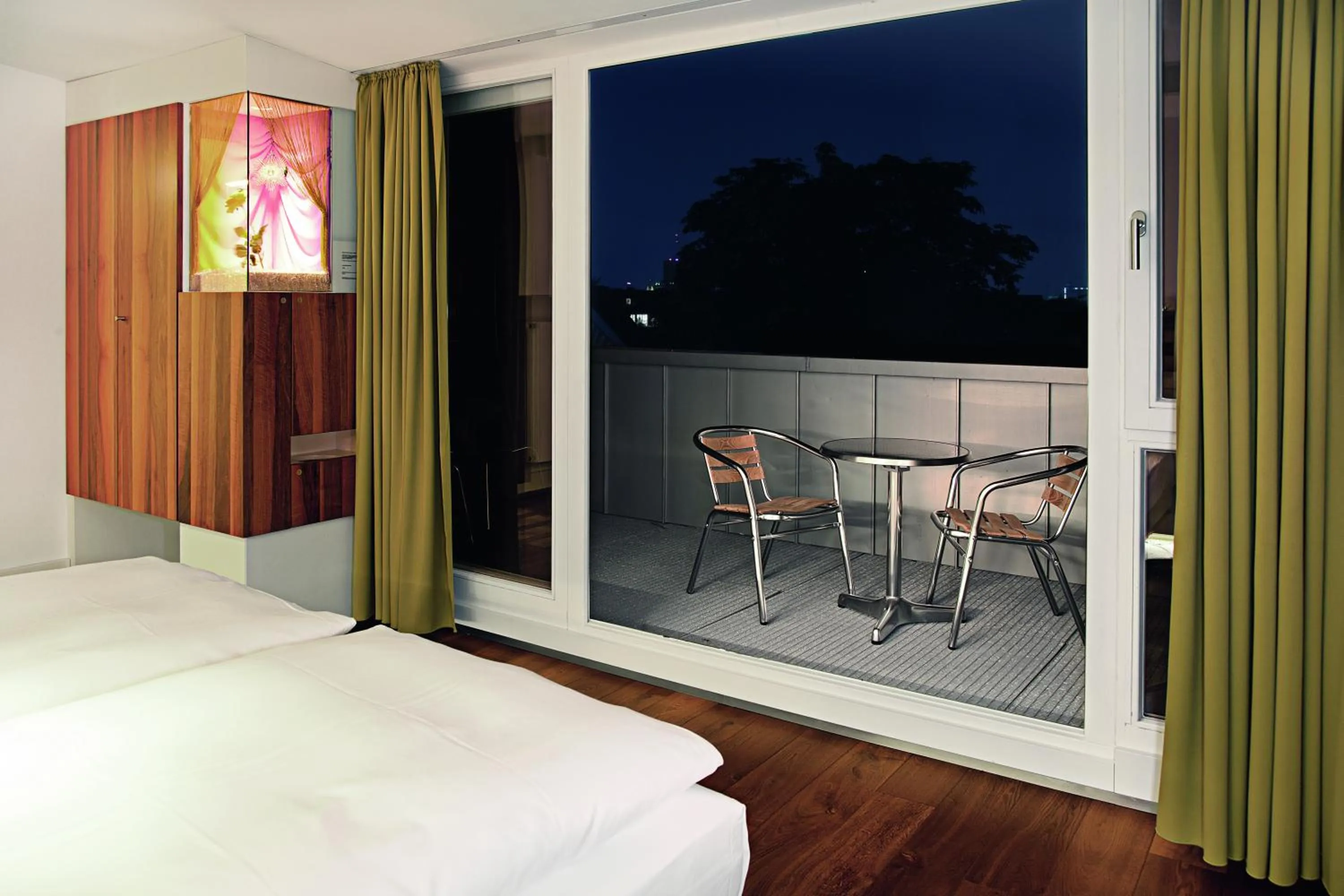 Balcony/Terrace, Bed in HOPPER Hotel St. Josef