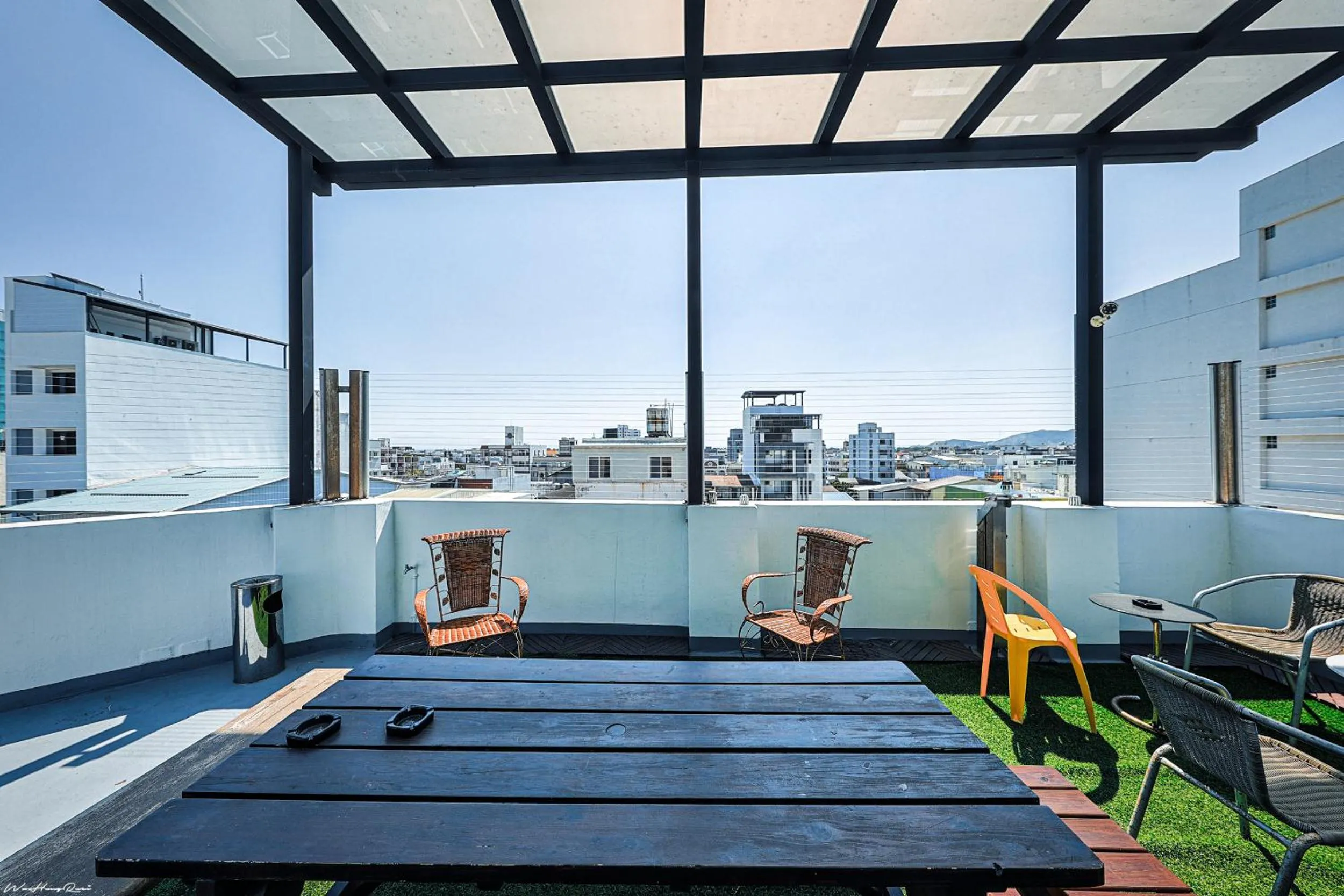 Patio in 亞馨文旅 近東大門夜市 有免費停車場 可自助入住