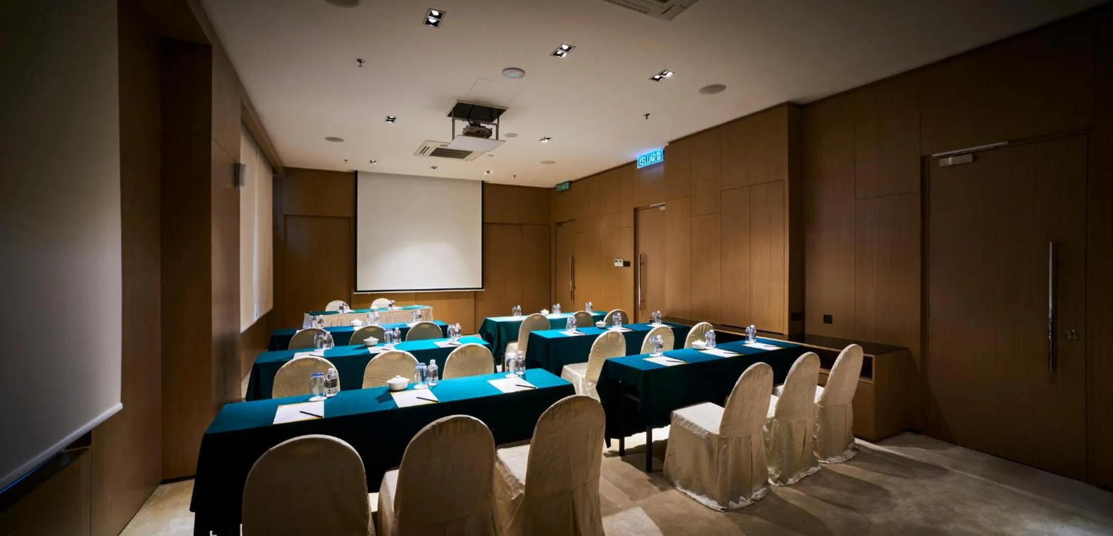 Meeting/conference room in d'Sora Boutique Business Hotel