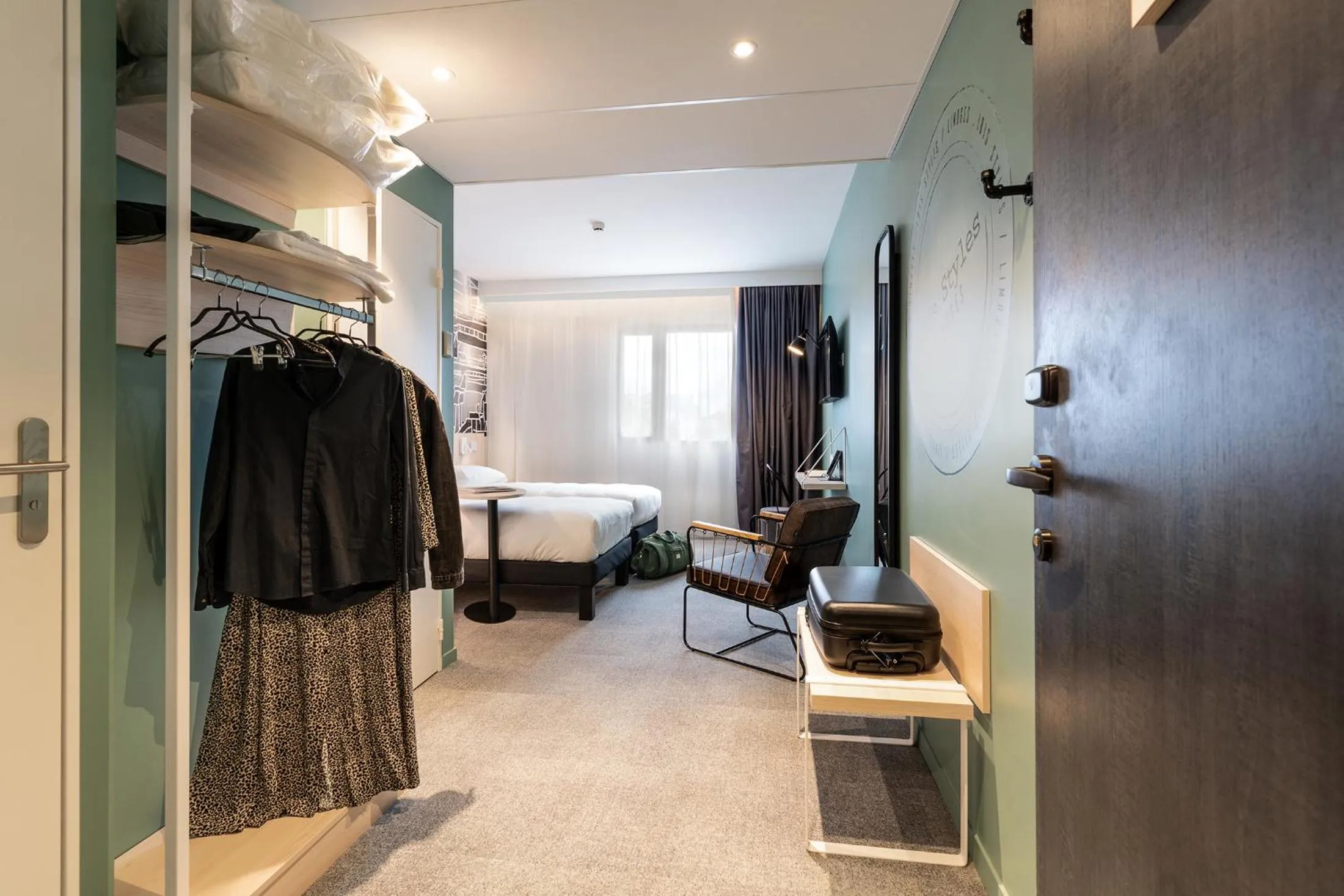 Photo of the whole room in ibis Styles Limoges Centre