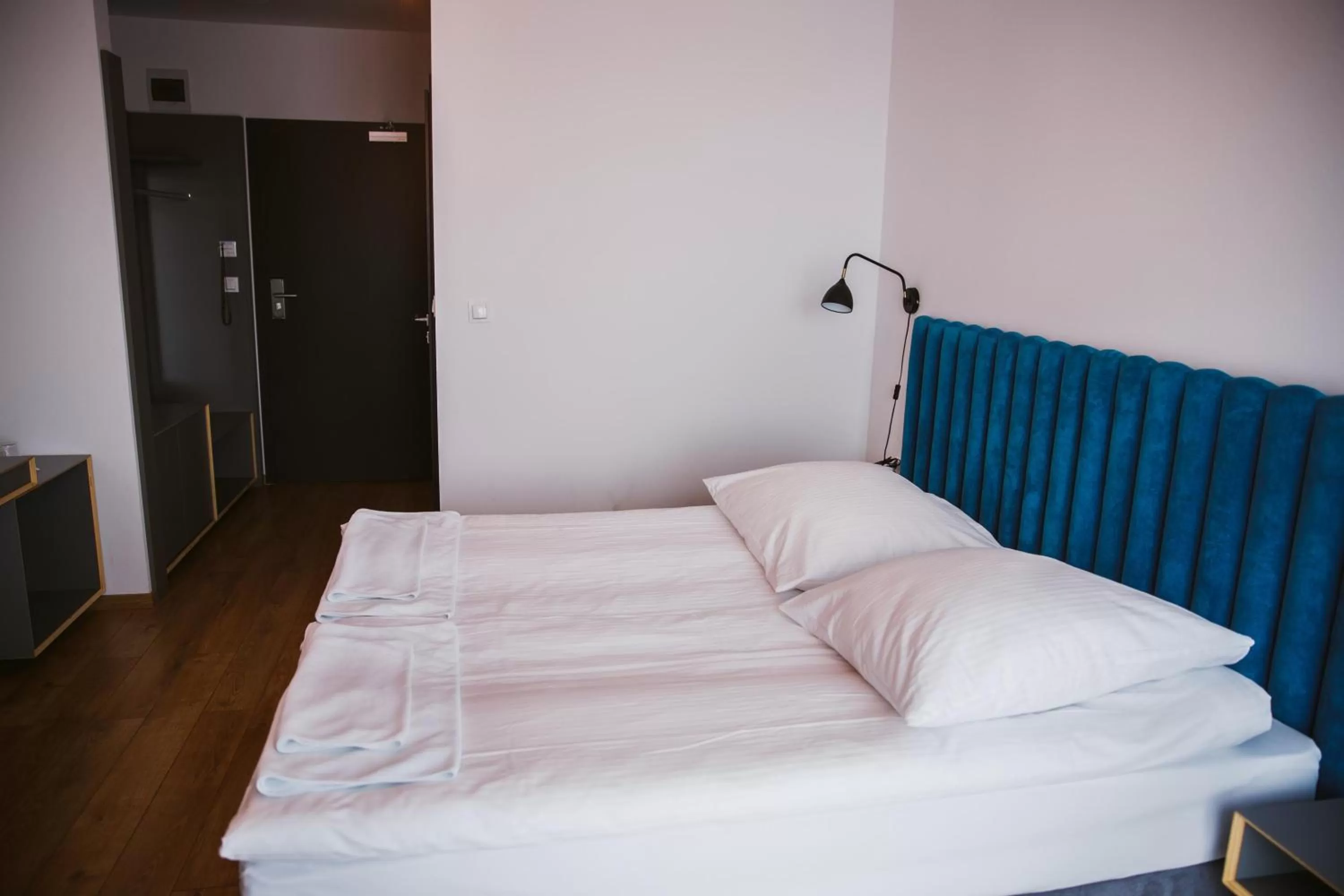 Bed in HOTEL Art Cafe