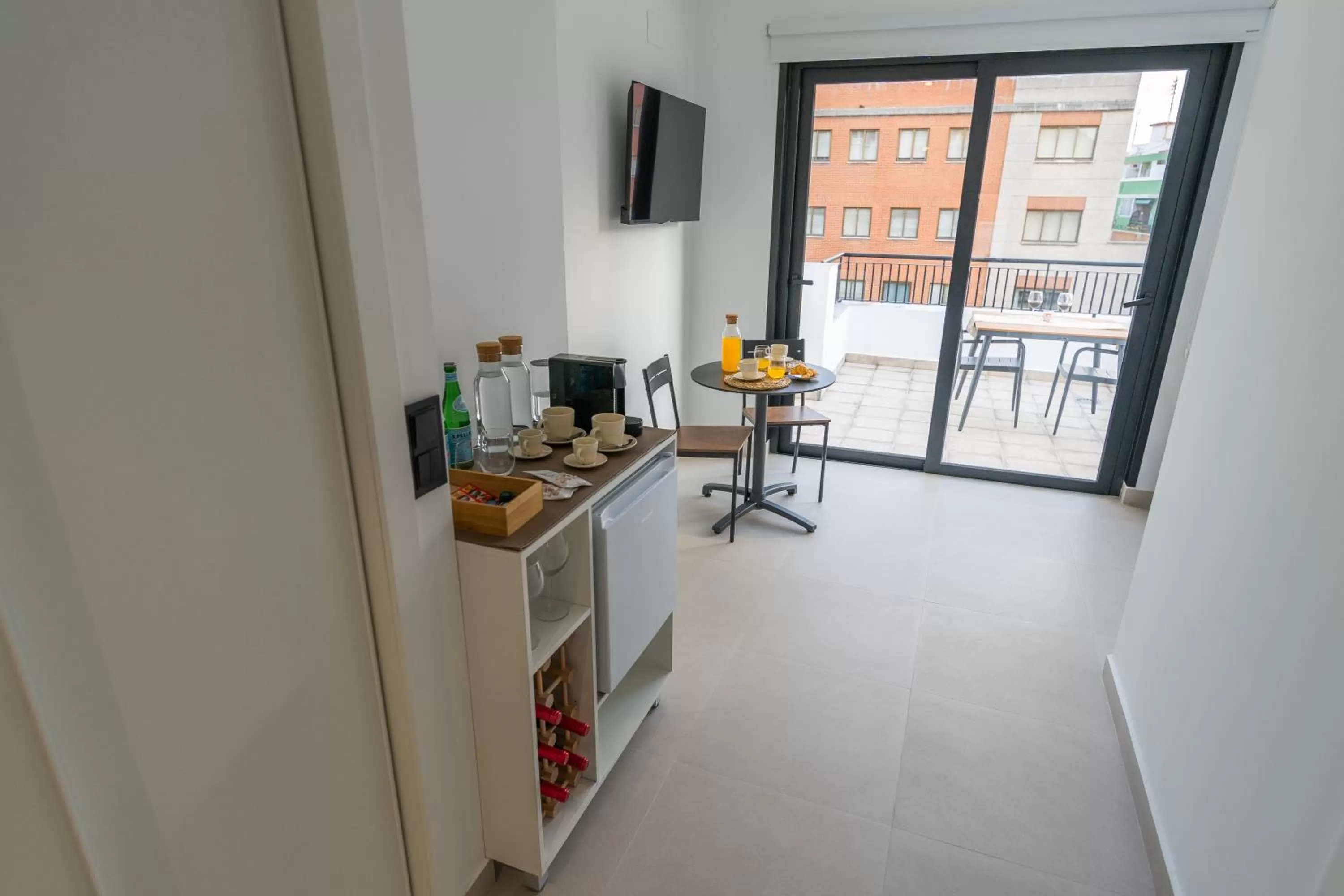 TV and multimedia in BET Apartments - Suites Puerto Valencia