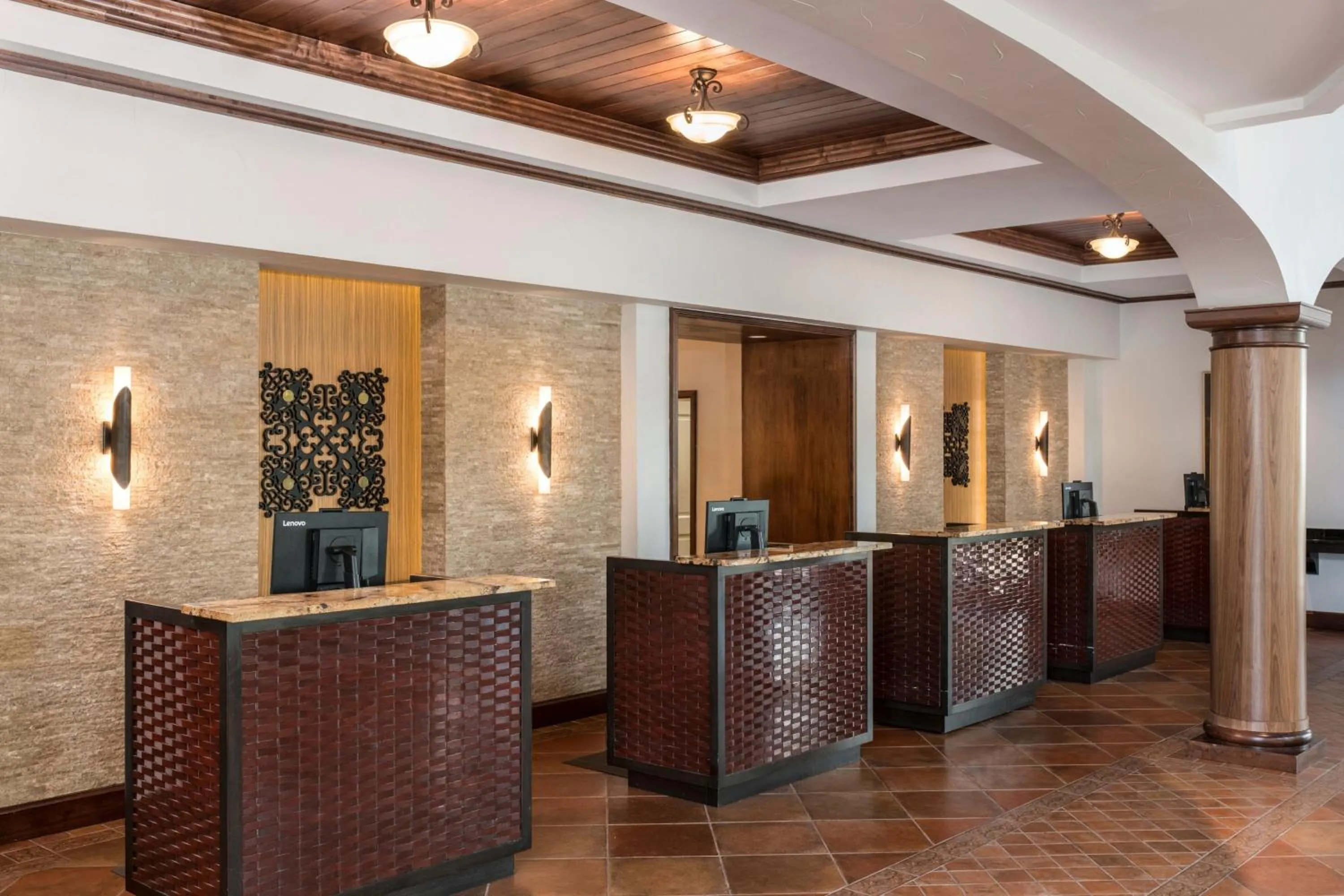 Lobby or reception in Marriott's Lakeshore Reserve