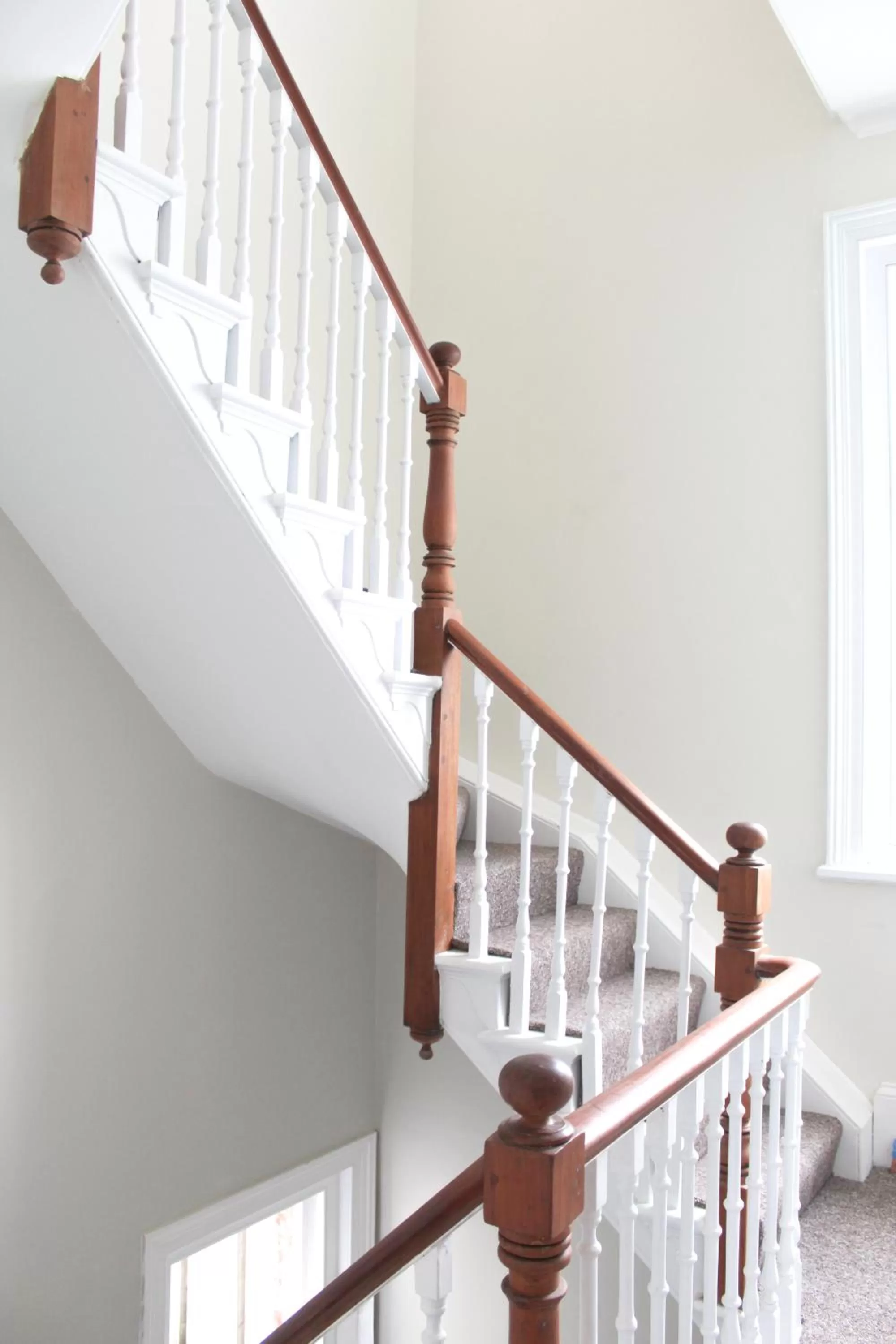 The Veteran Hotel & Bar