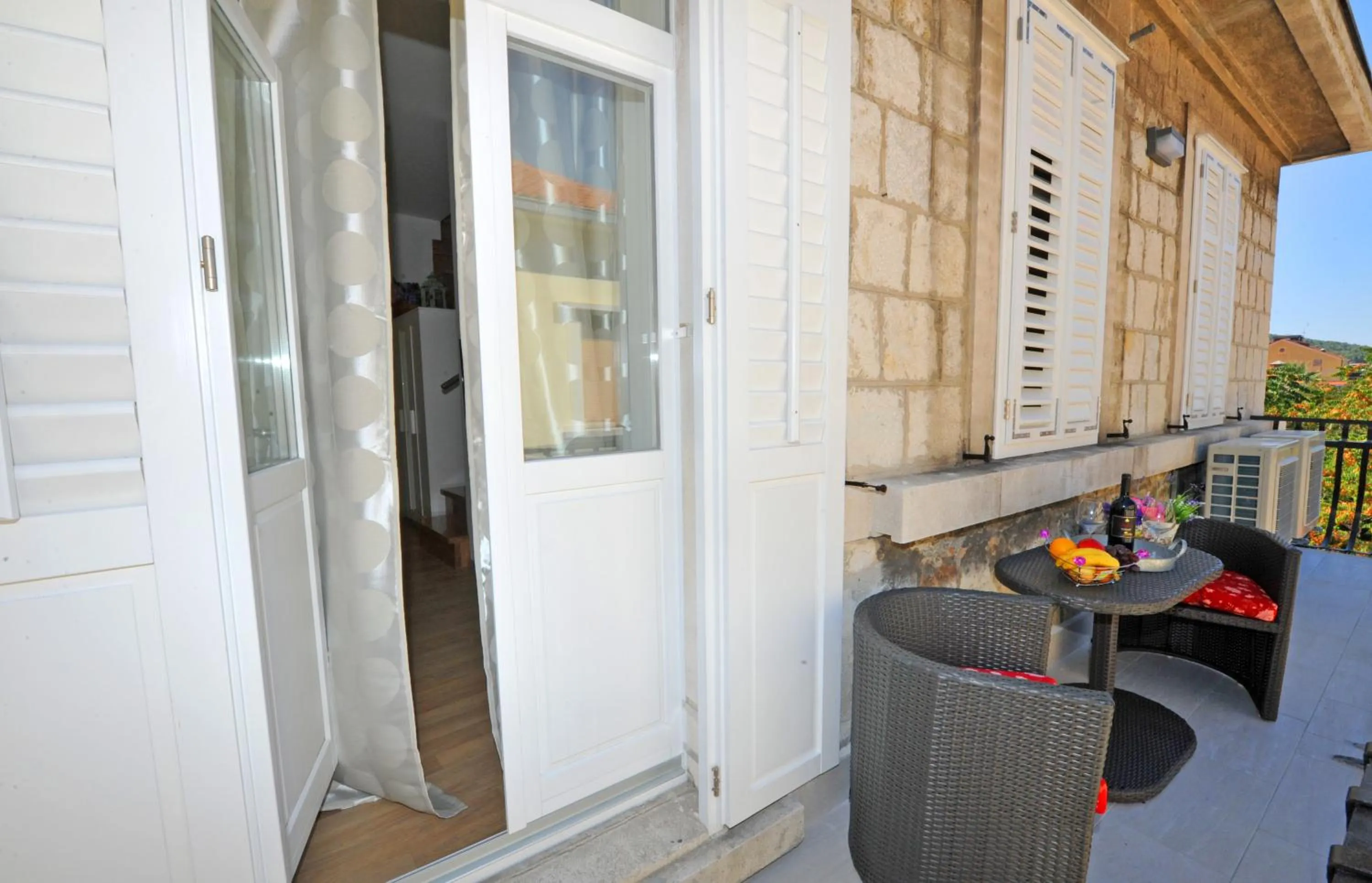 Day in Luxury Rooms Nirvana