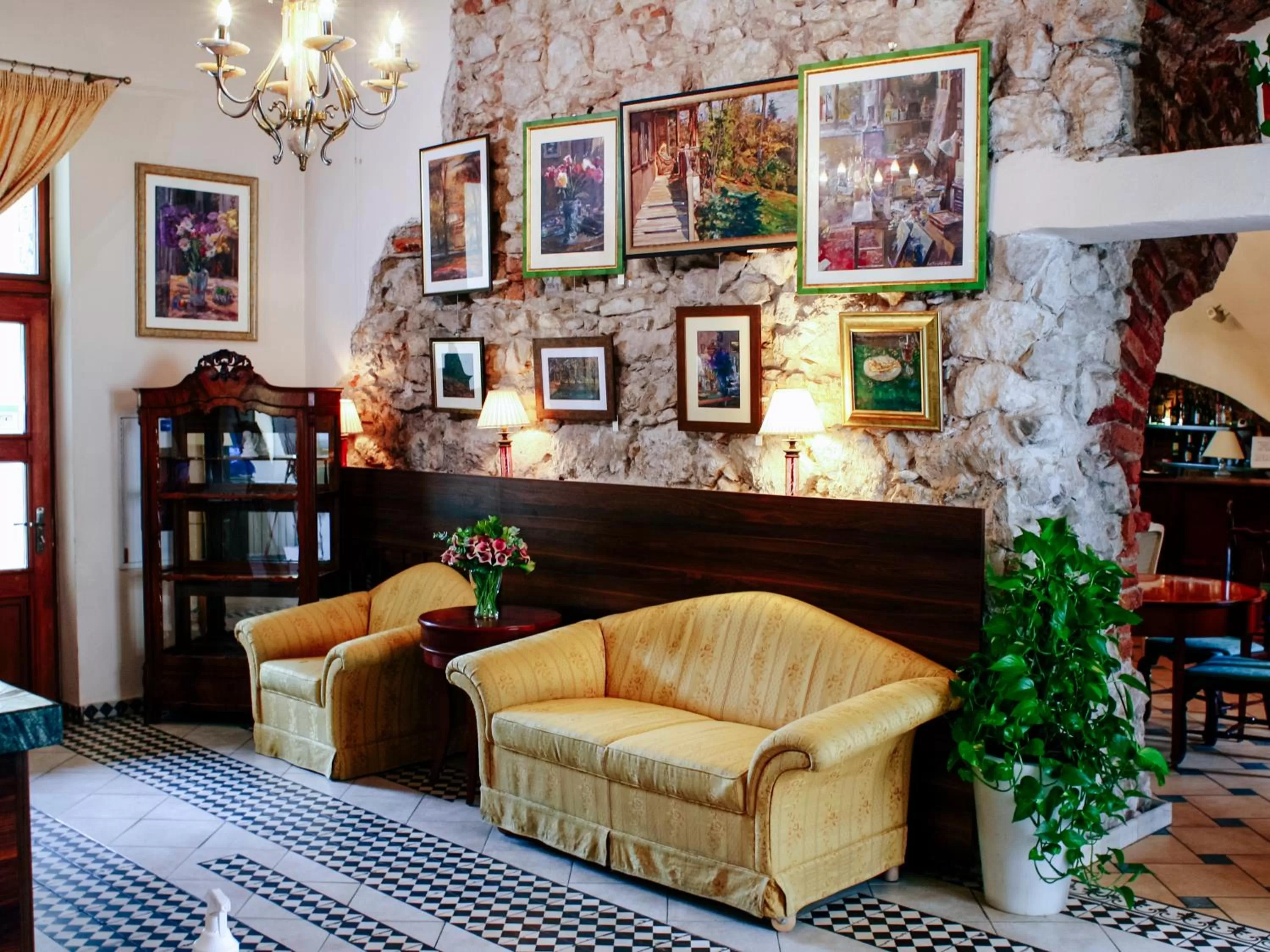 Lobby or reception in Miodosytnia Aparthotel