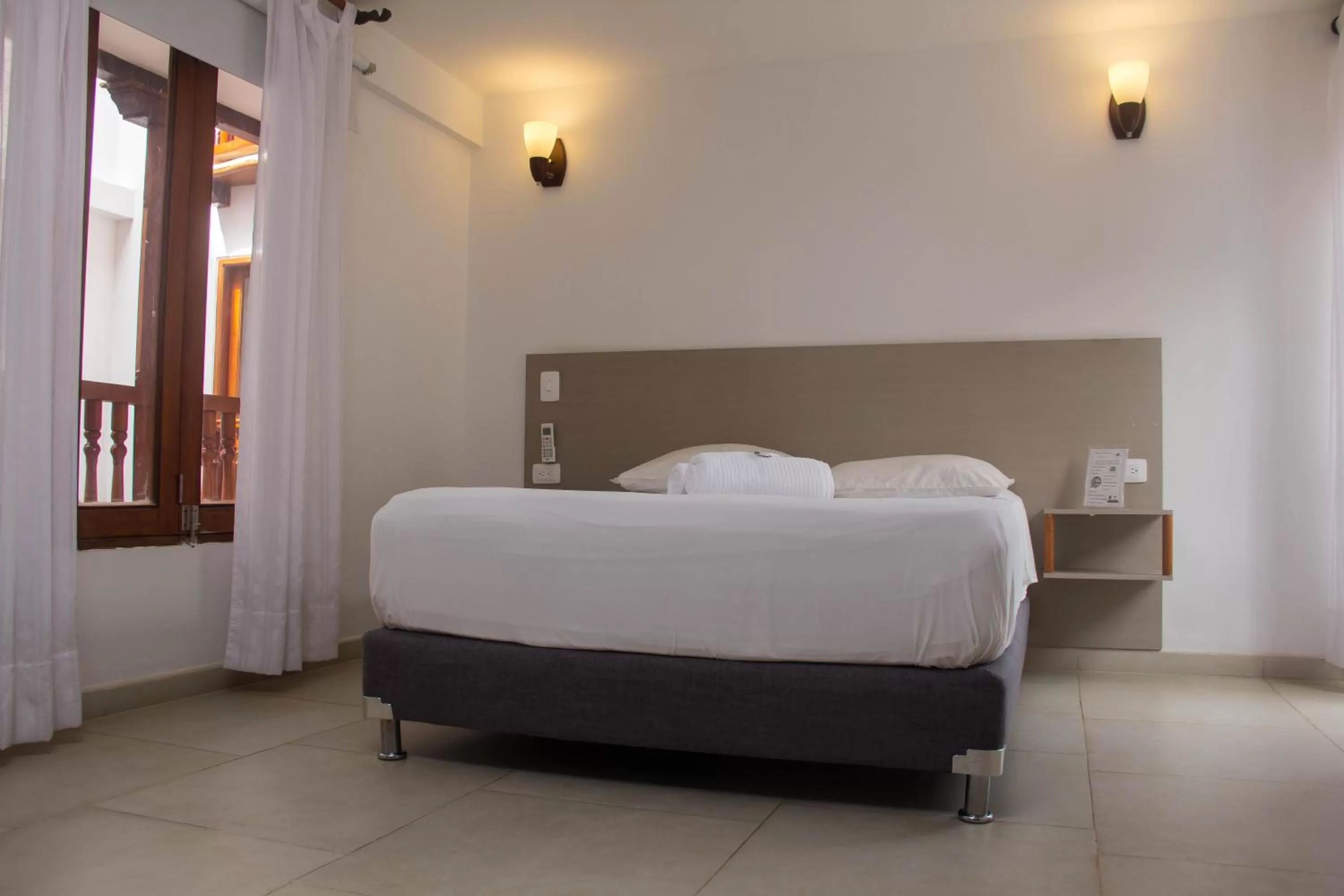 Bedroom, Bed in Akel House Hotel