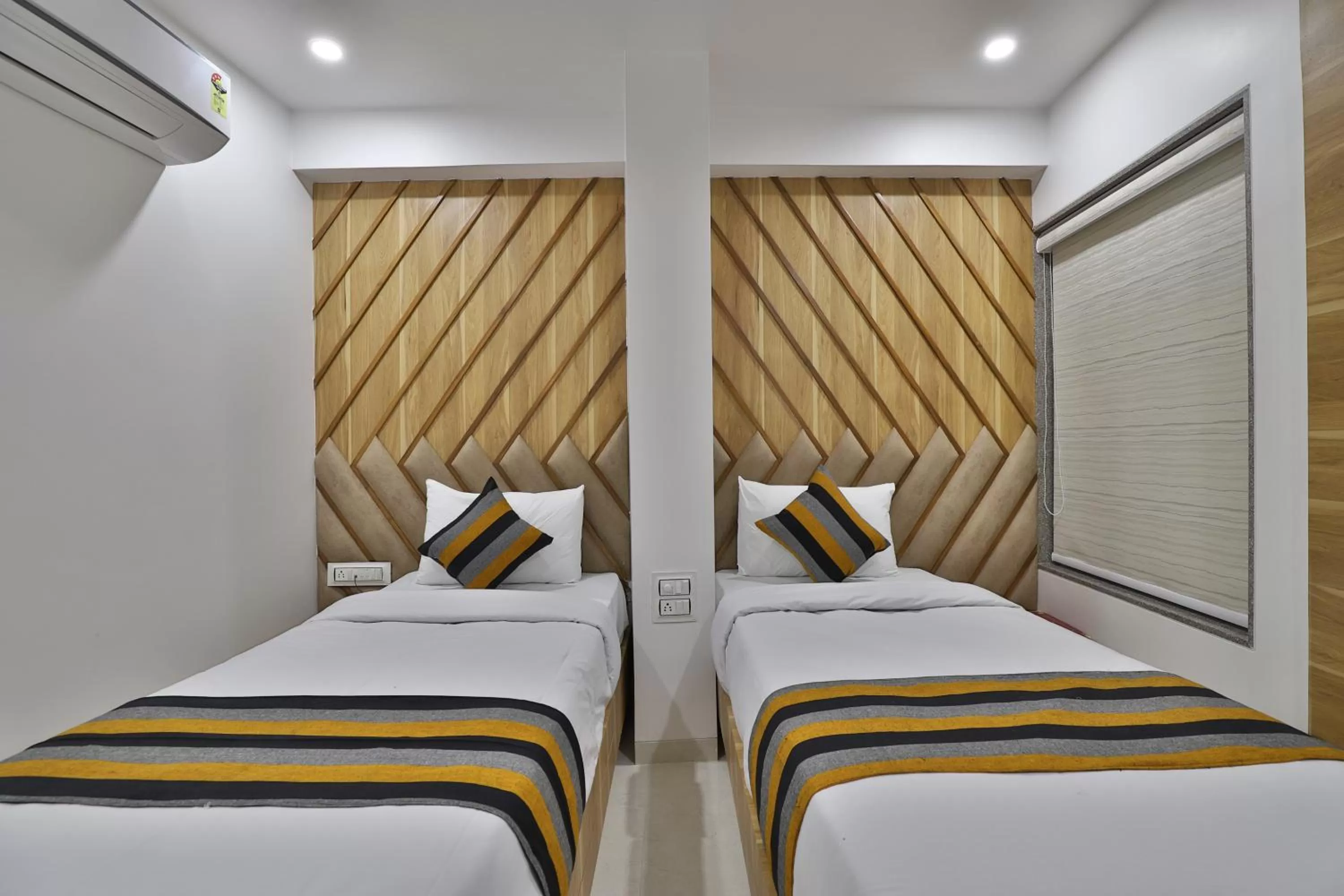 Bed in HOTEL LE GRAND