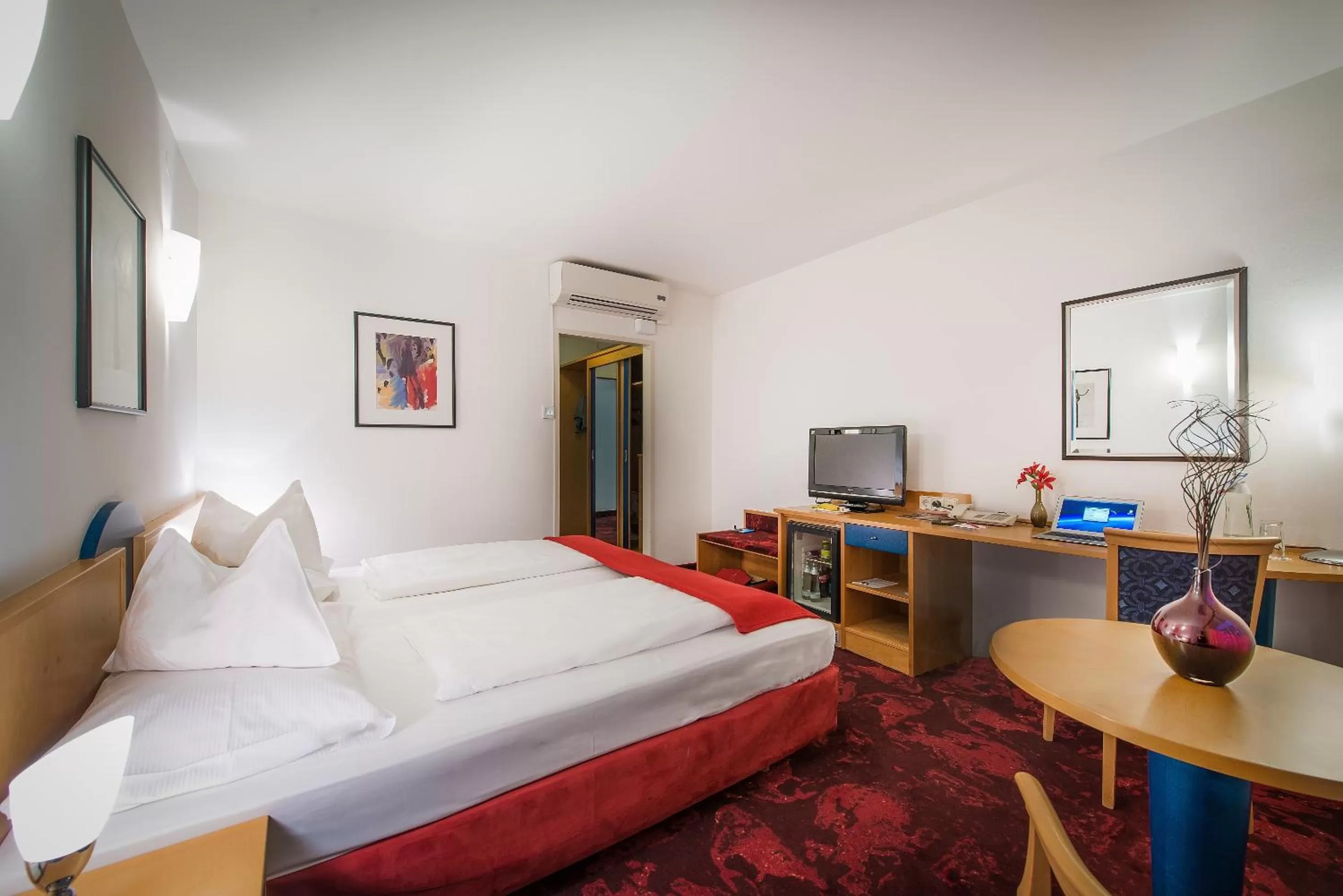 Photo of the whole room, Bed in Hotel Boltzmann