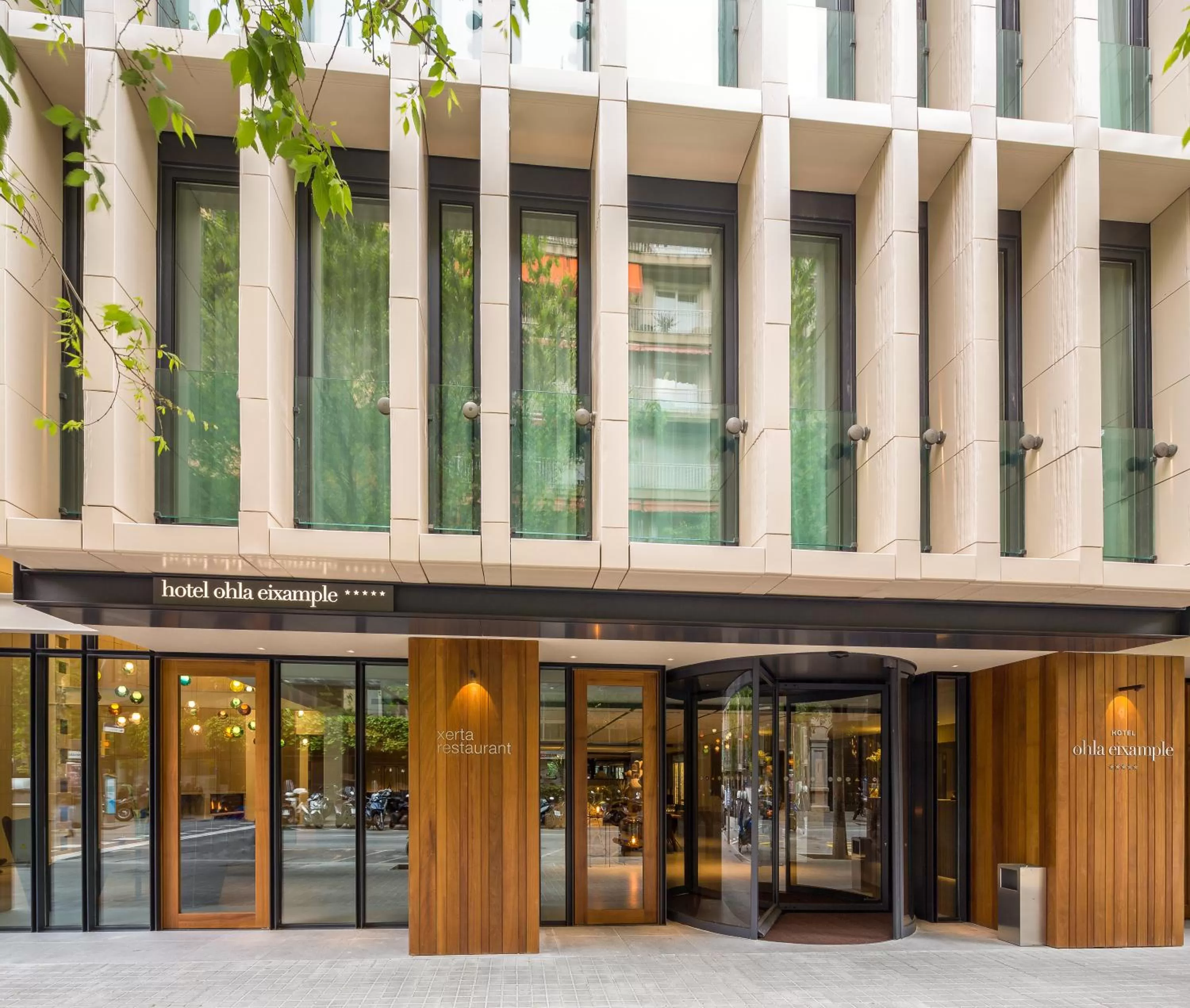 Facade/entrance in Ohla Eixample