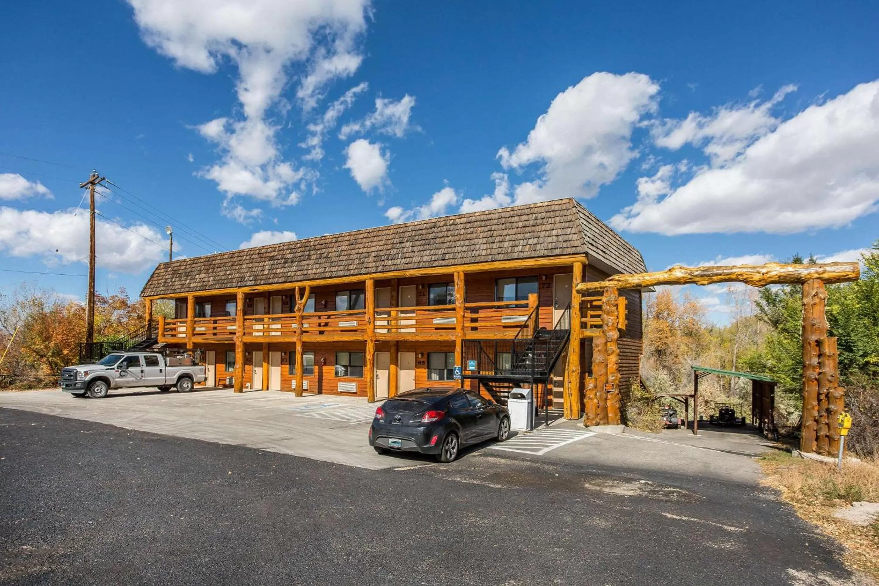 Property building in Rodeway Inn Pronghorn Lodge
