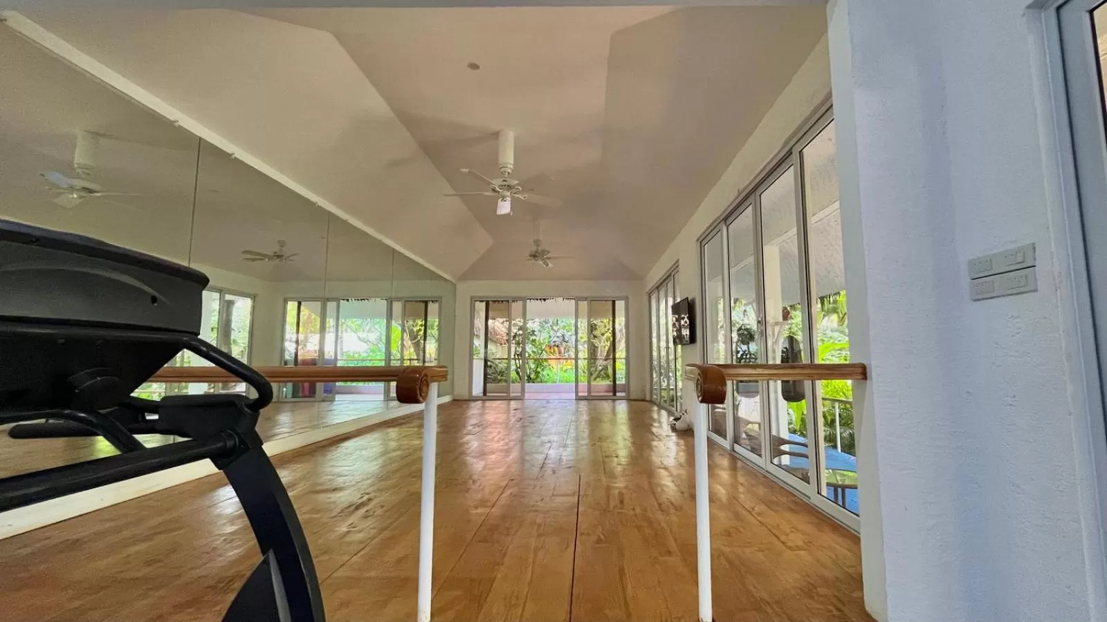 Fitness centre/facilities in Coco Grove Beach Resort, Siquijor Island