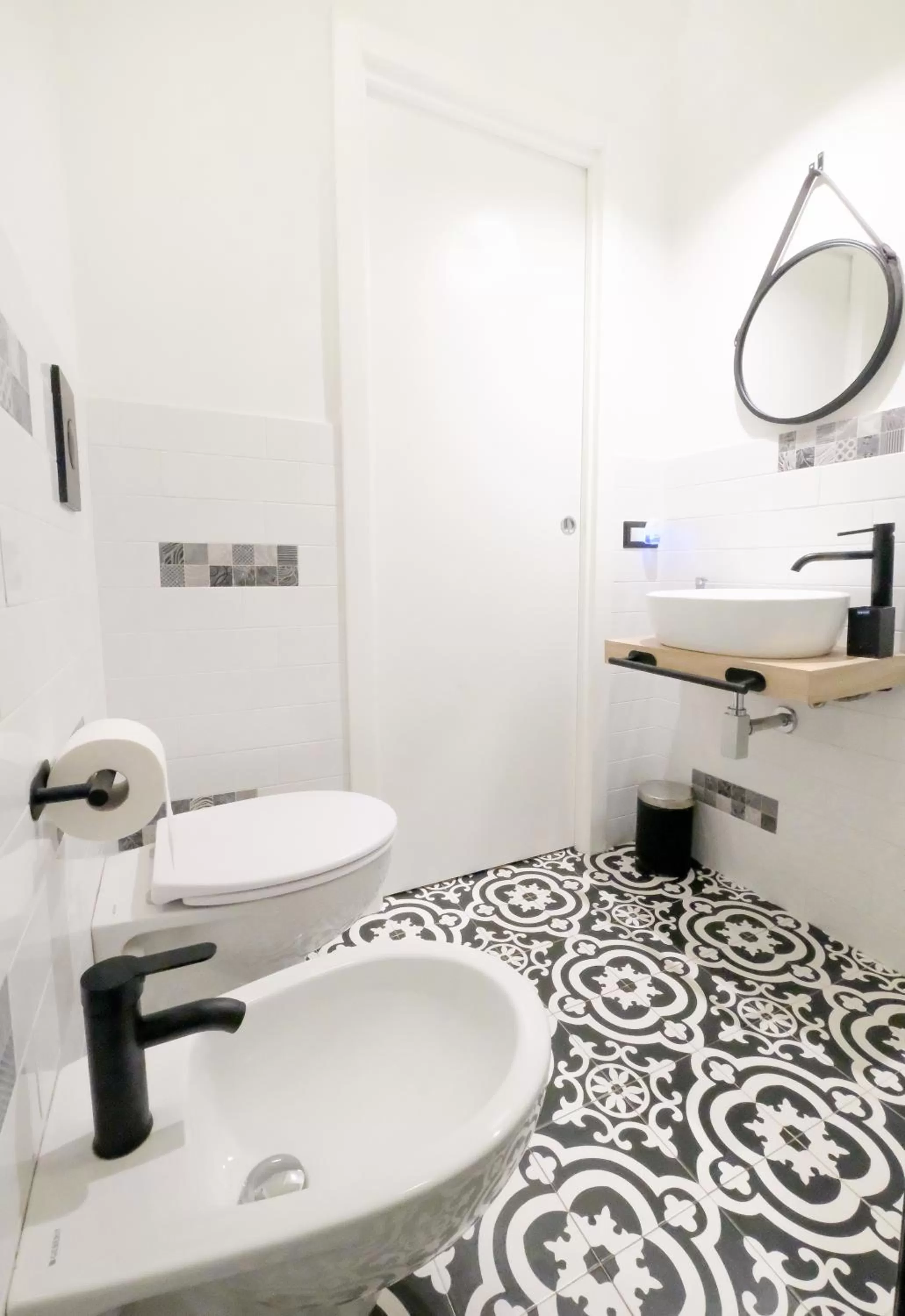 Bathroom in LH51 B&B