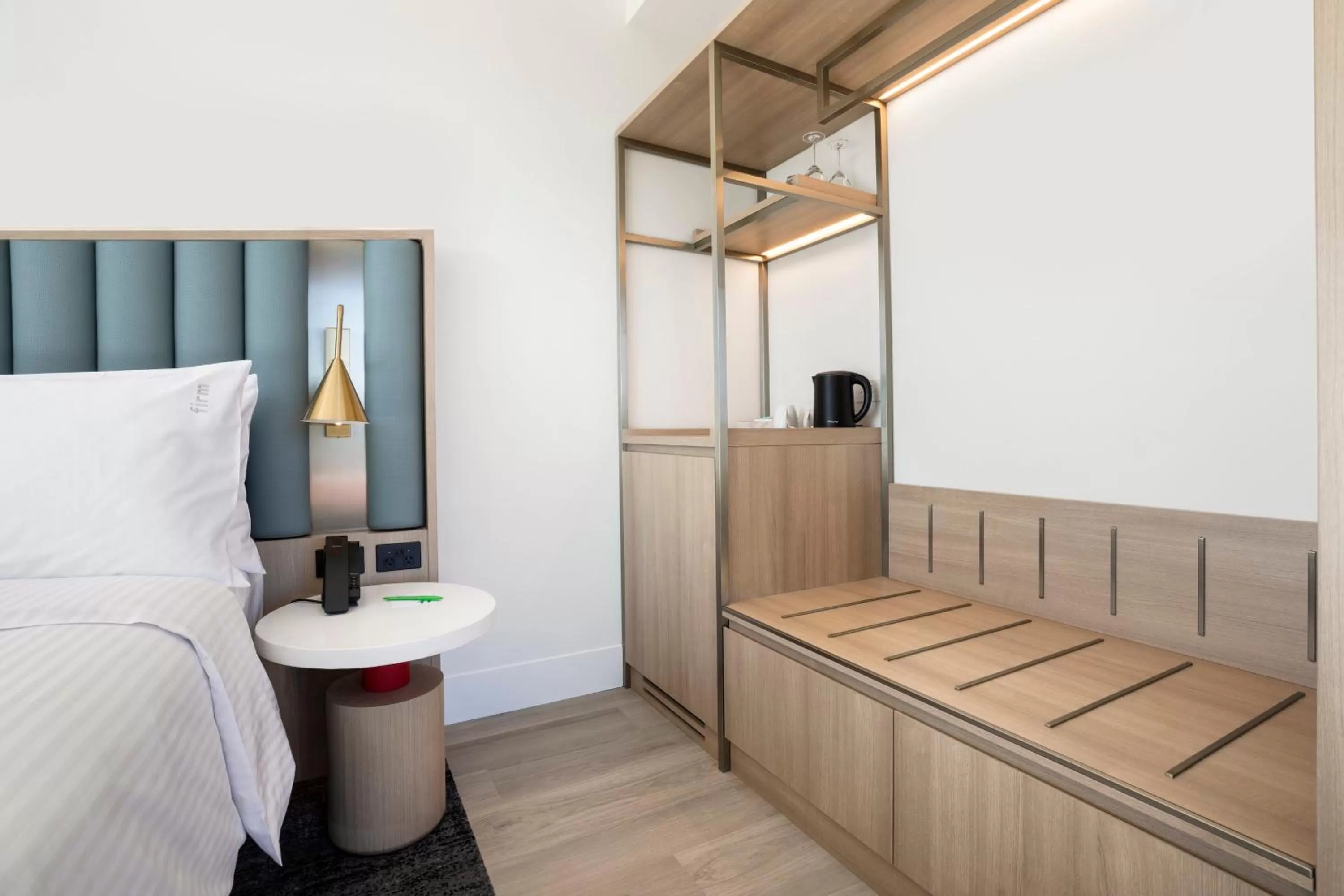 Photo of the whole room, Bed in Holiday Inn & Suites Geelong by IHG