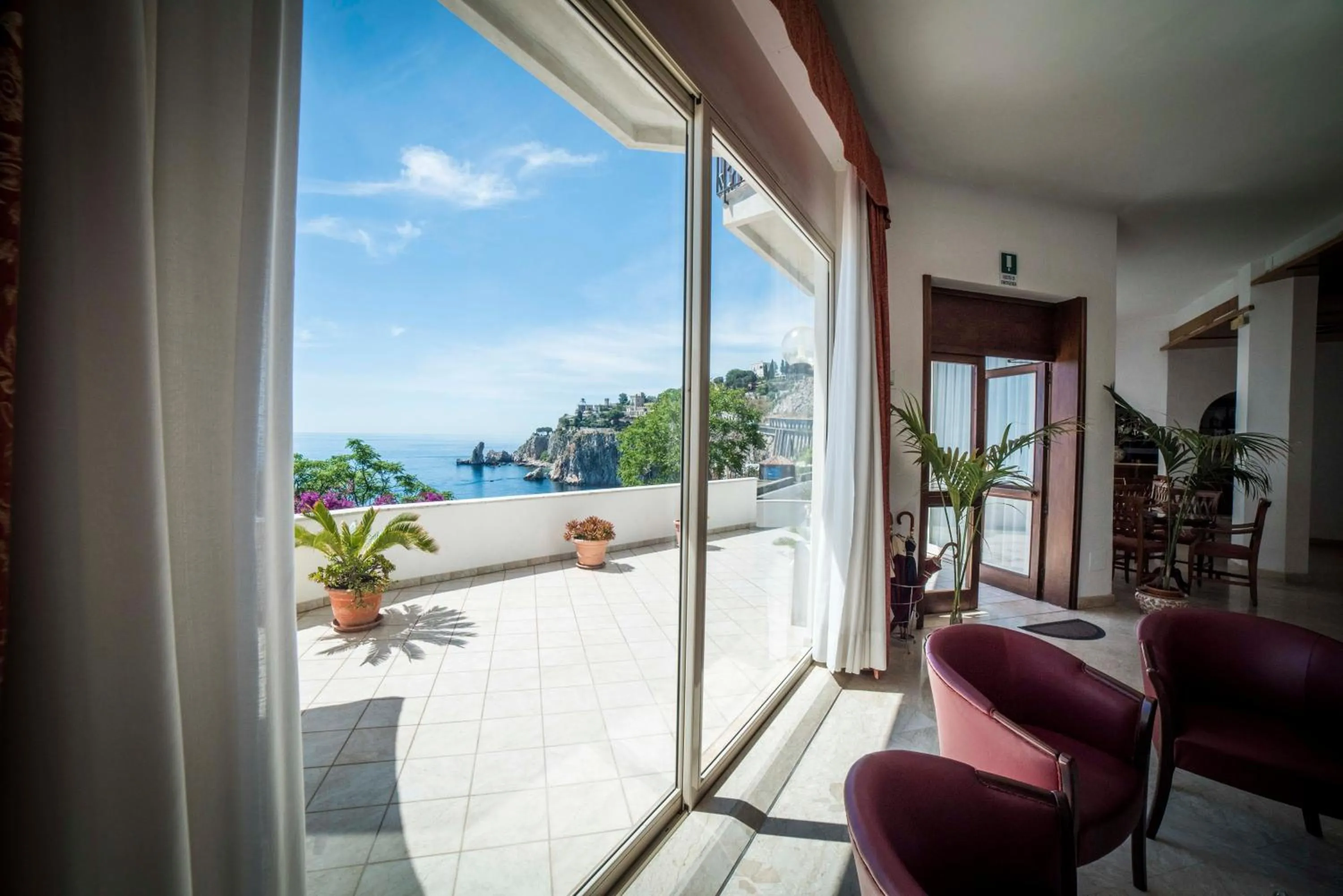 Lobby or reception in Hotel Isola Bella