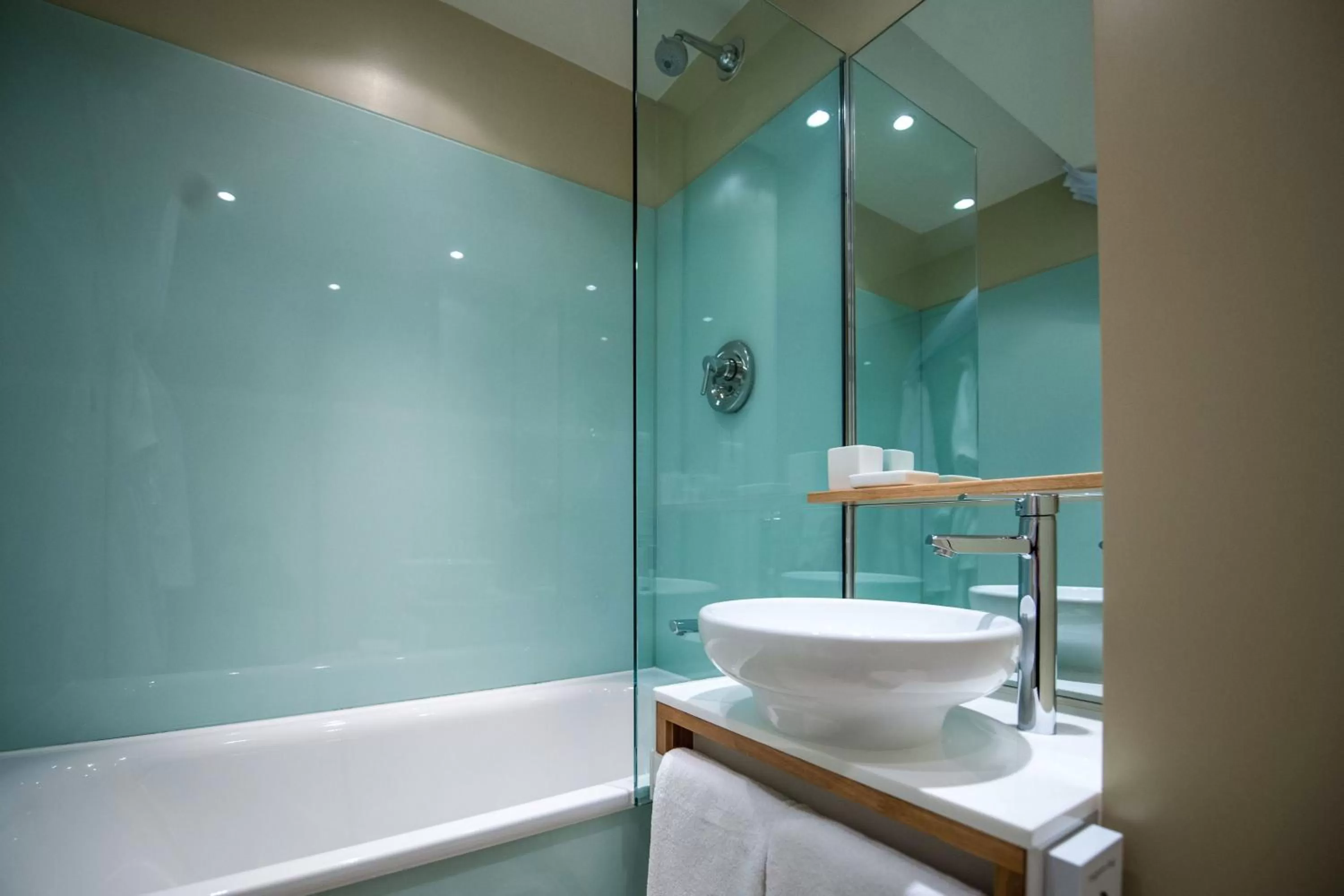 Bathroom in Sydney House Chelsea