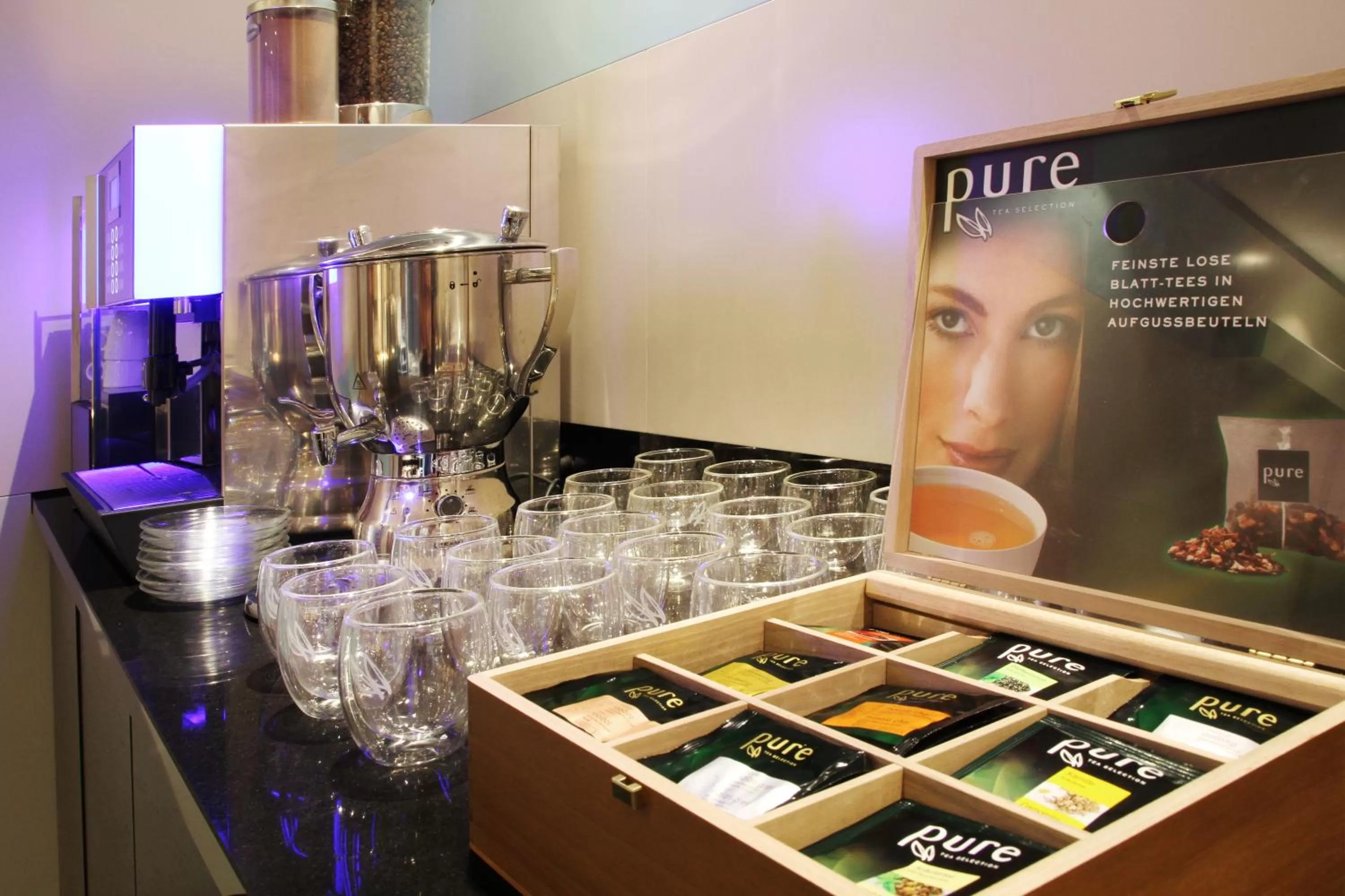 Restaurant/places to eat in Hafenhotel Meereszeiten