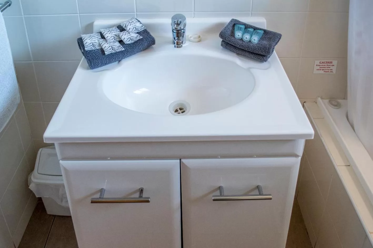 Bathroom in Highway Inn Motel