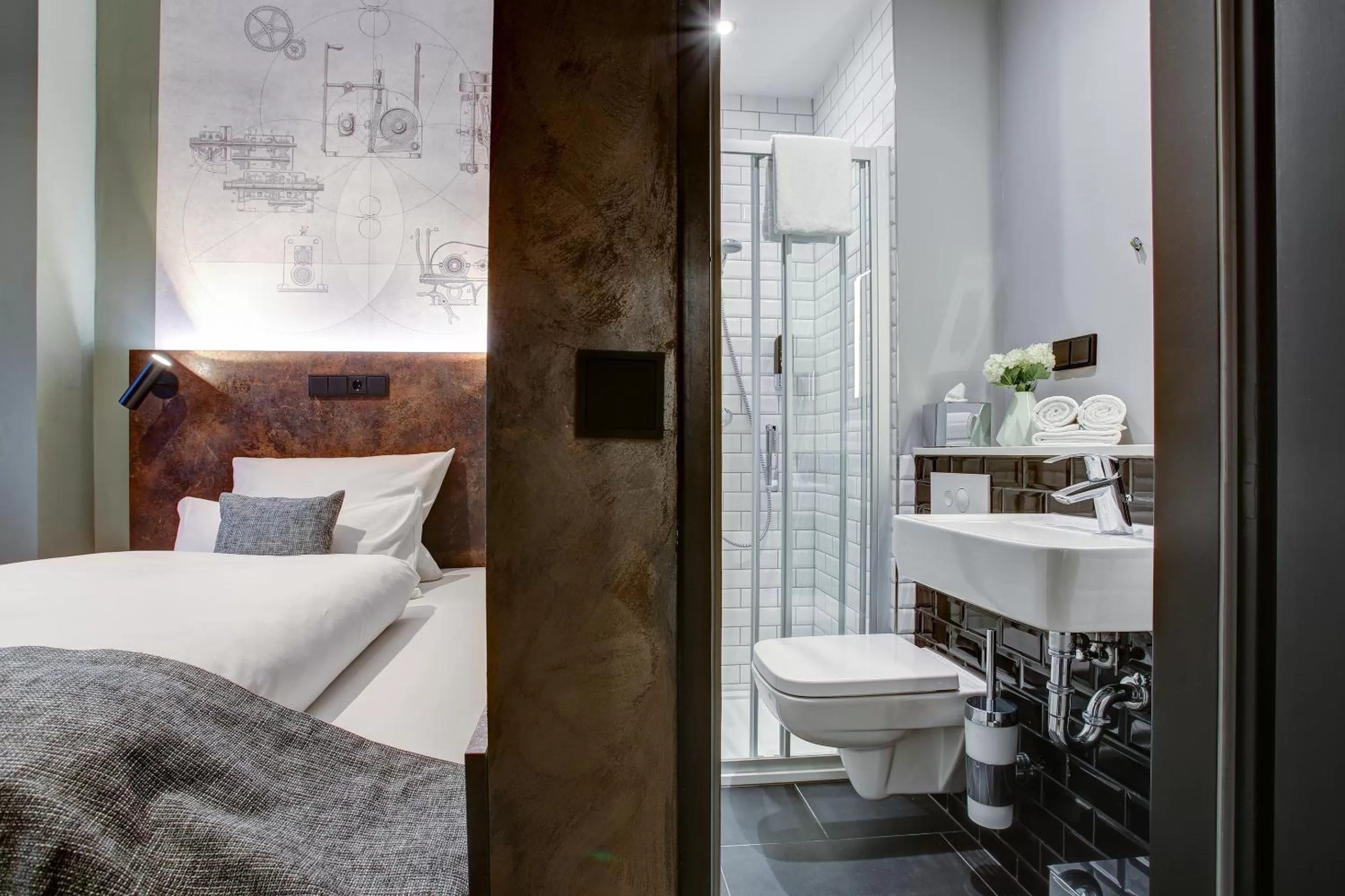 Photo of the whole room, Bed in Boutique Essen City