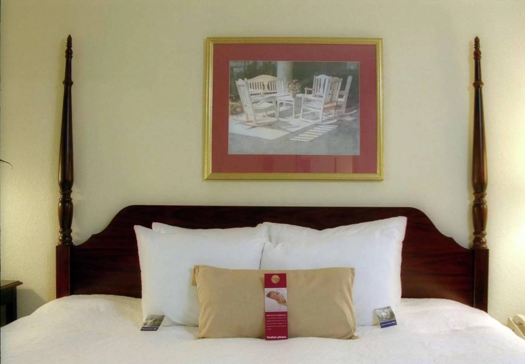 Bed in Hampton Inn Beaufort