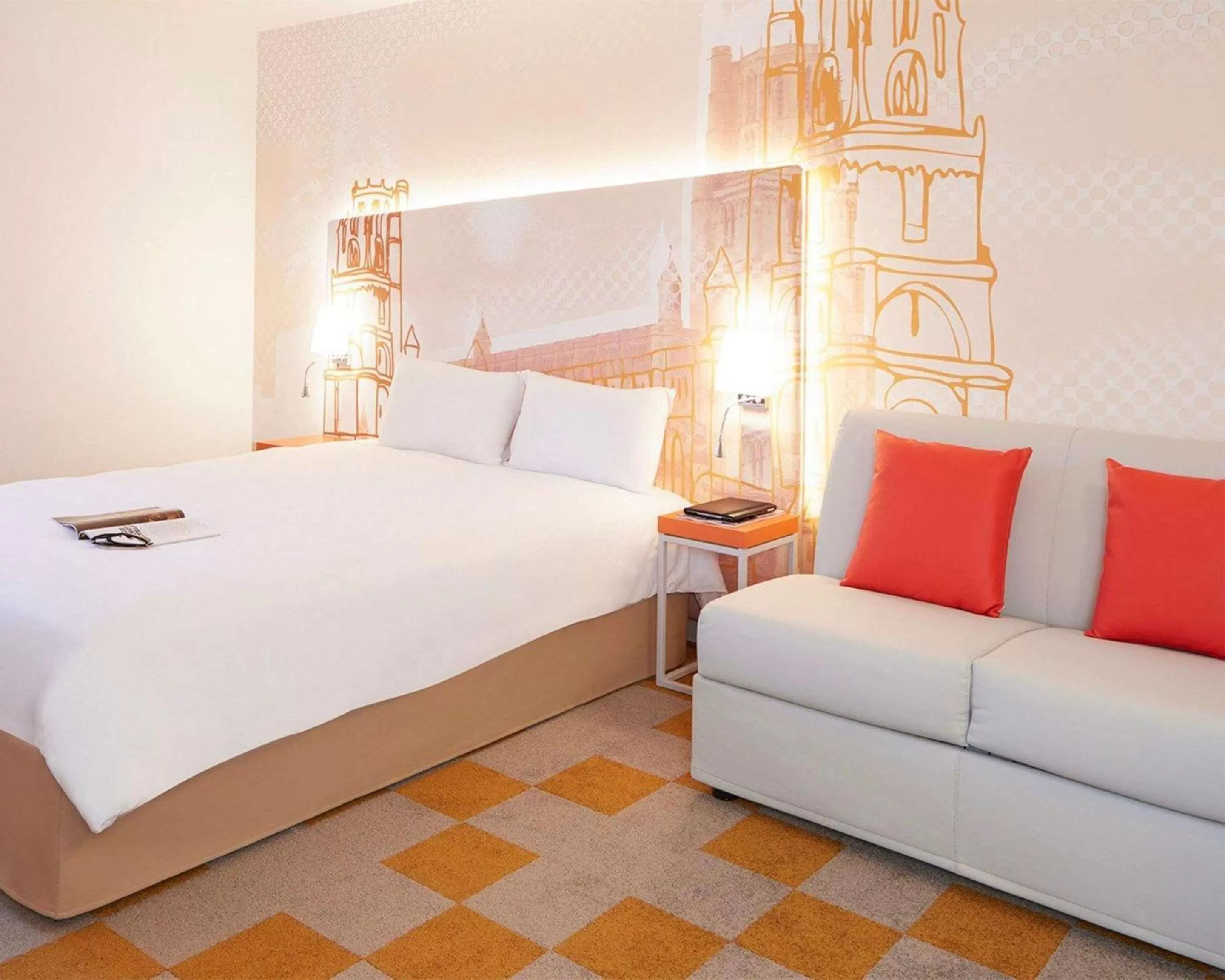 Photo of the whole room, Bed in B&B HOTEL Albi