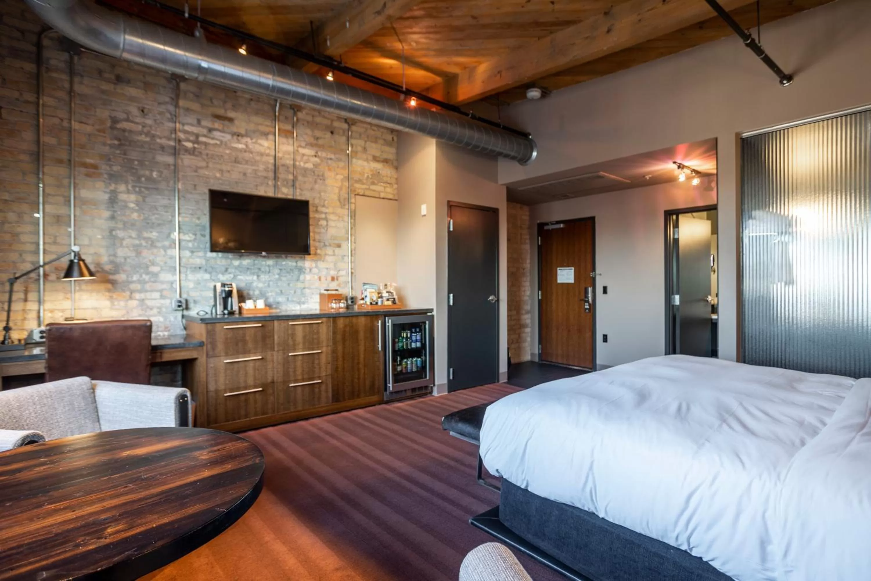 Bedroom, Bed in The Iron Horse Hotel