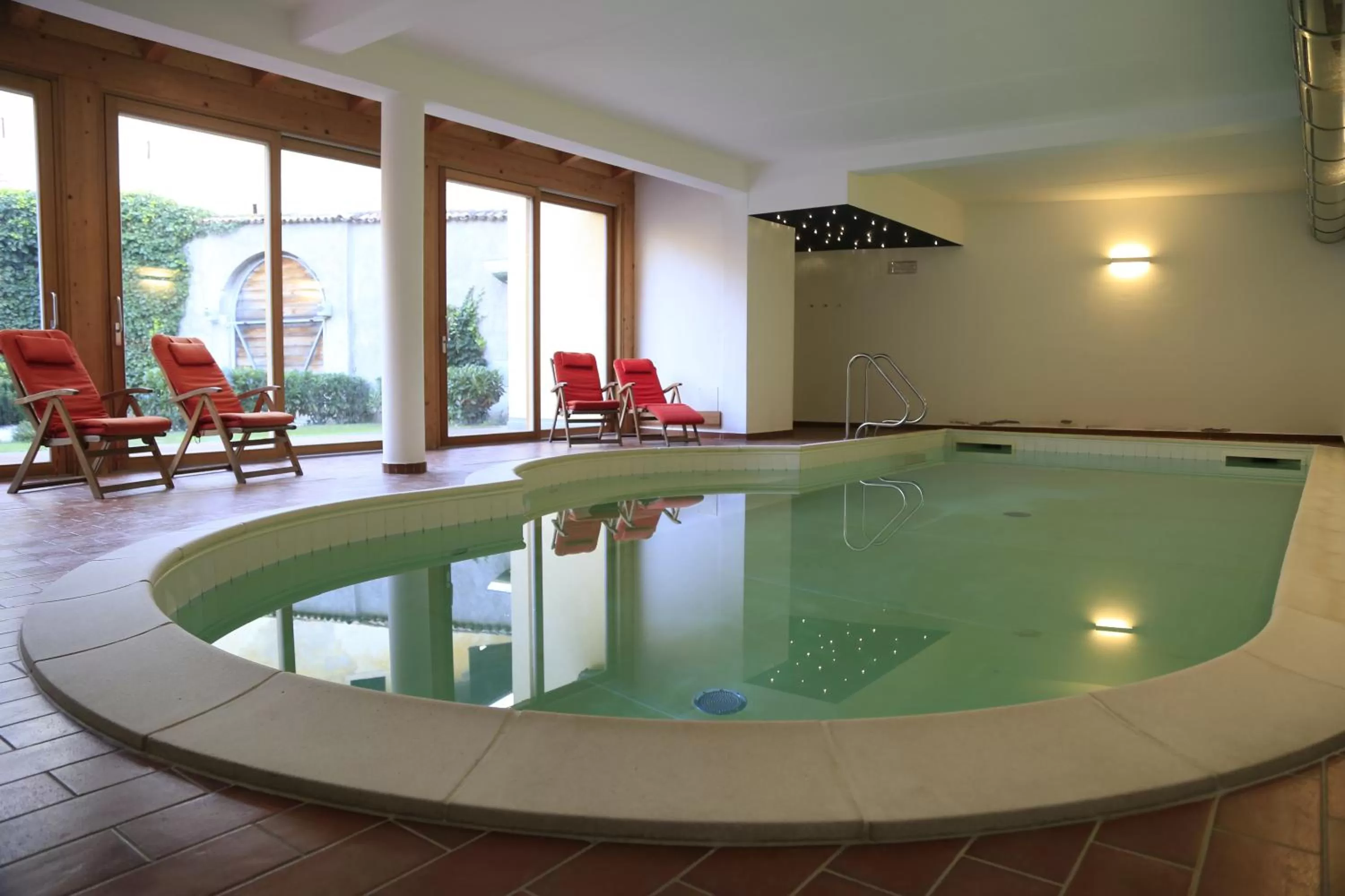 Swimming pool in Relais Palazzo Lodron