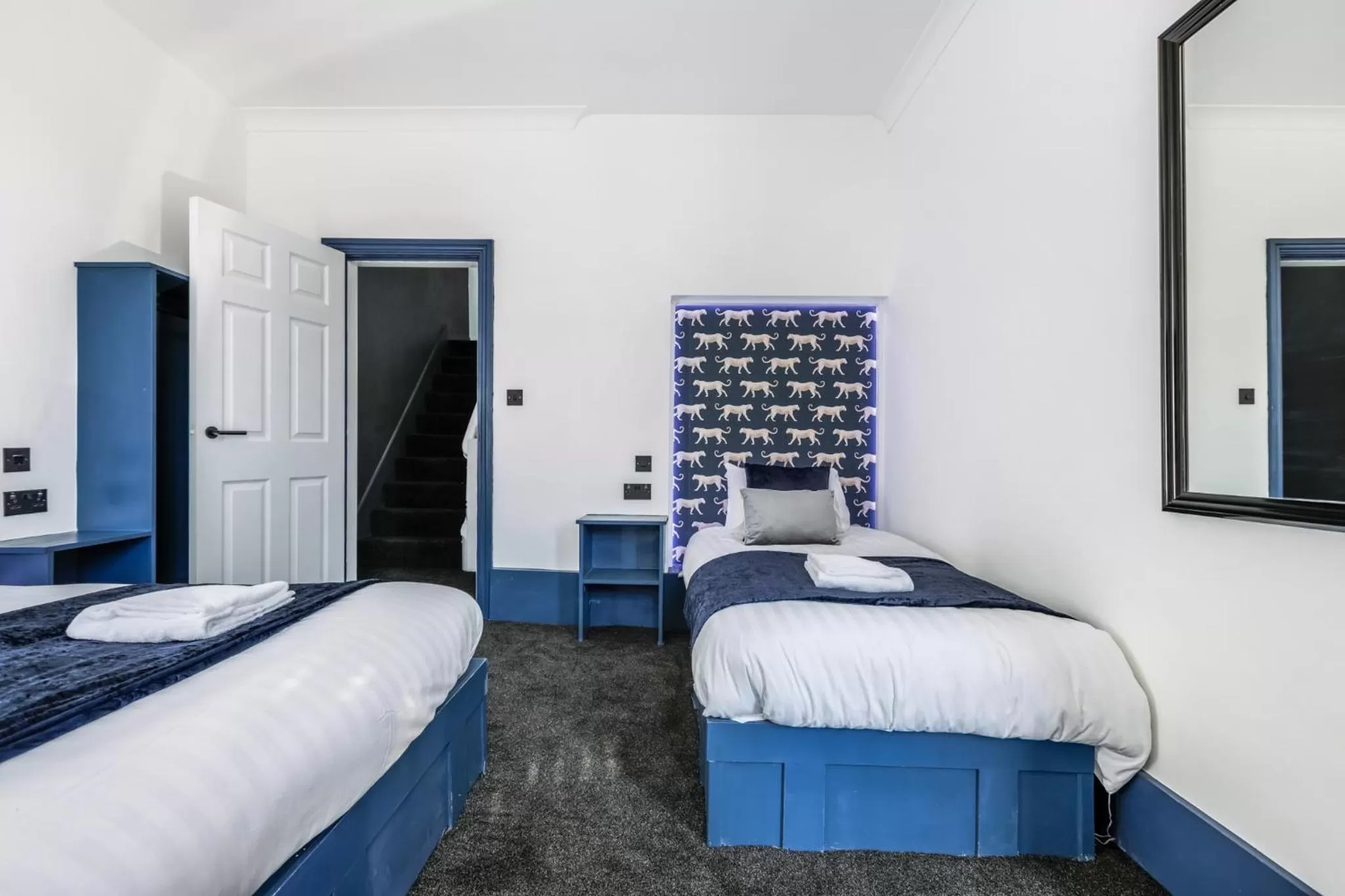 Bedroom, Bed in Crystal Towers Sasco Apartments