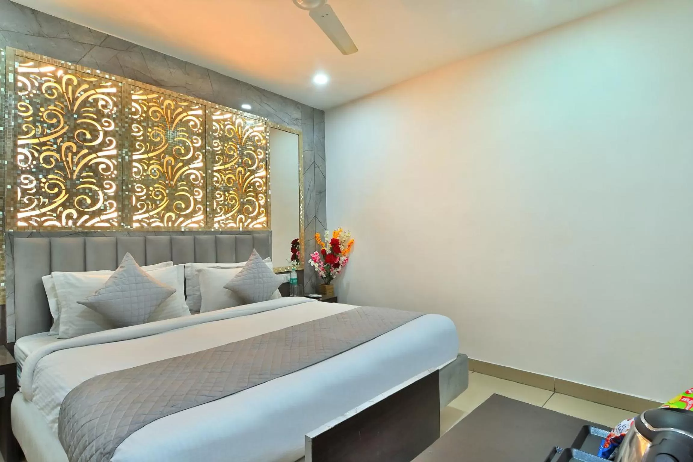 Bed in The Bella Vista -Traveler's choice awarded