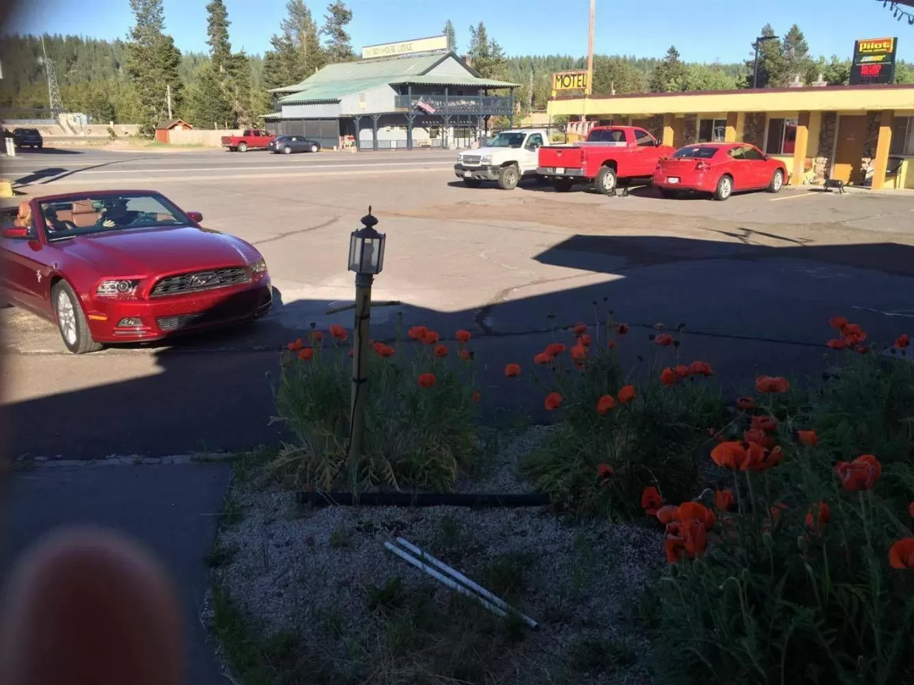 Property building in Budget Inn Motel Chemult