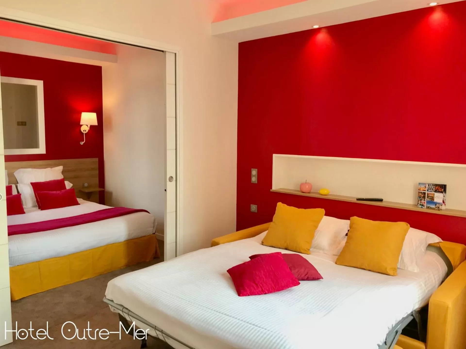 Bed in Hôtel Outre-Mer - Villa Le Couchant