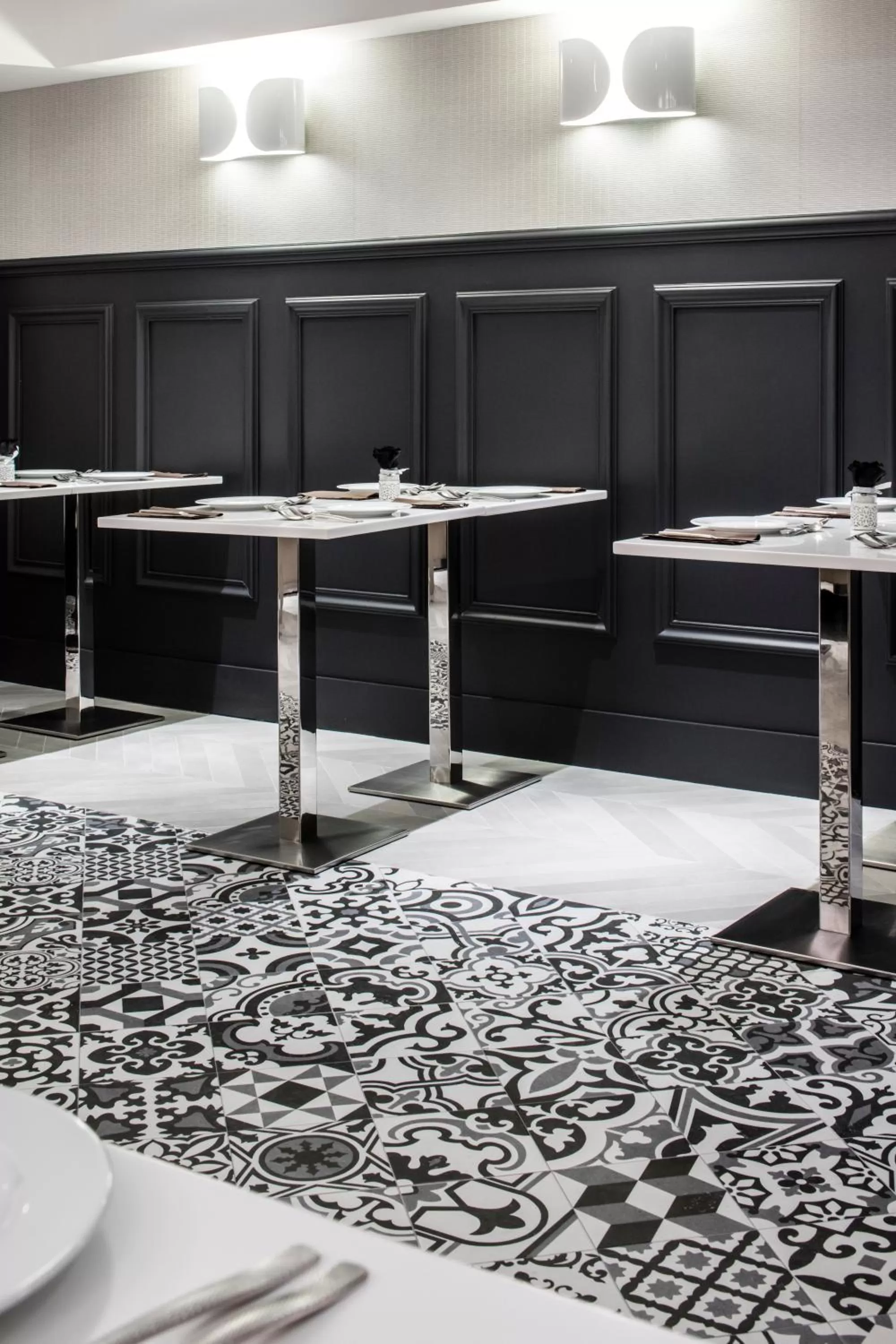 Buffet breakfast, Bunk Bed in Hotel Trinité Haussmann