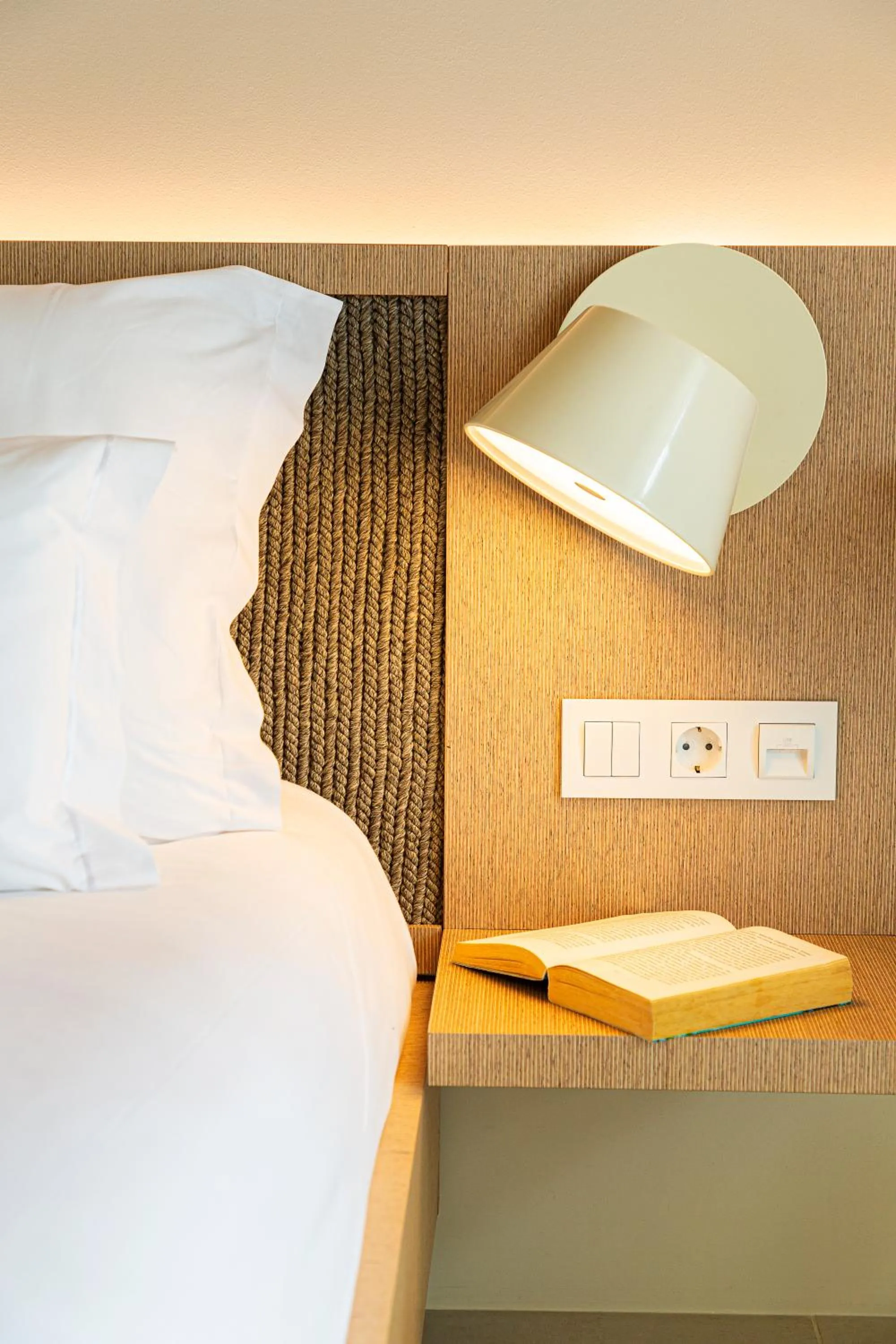 Bed in OZADI Altura Beach Resort - Eurotel Altura