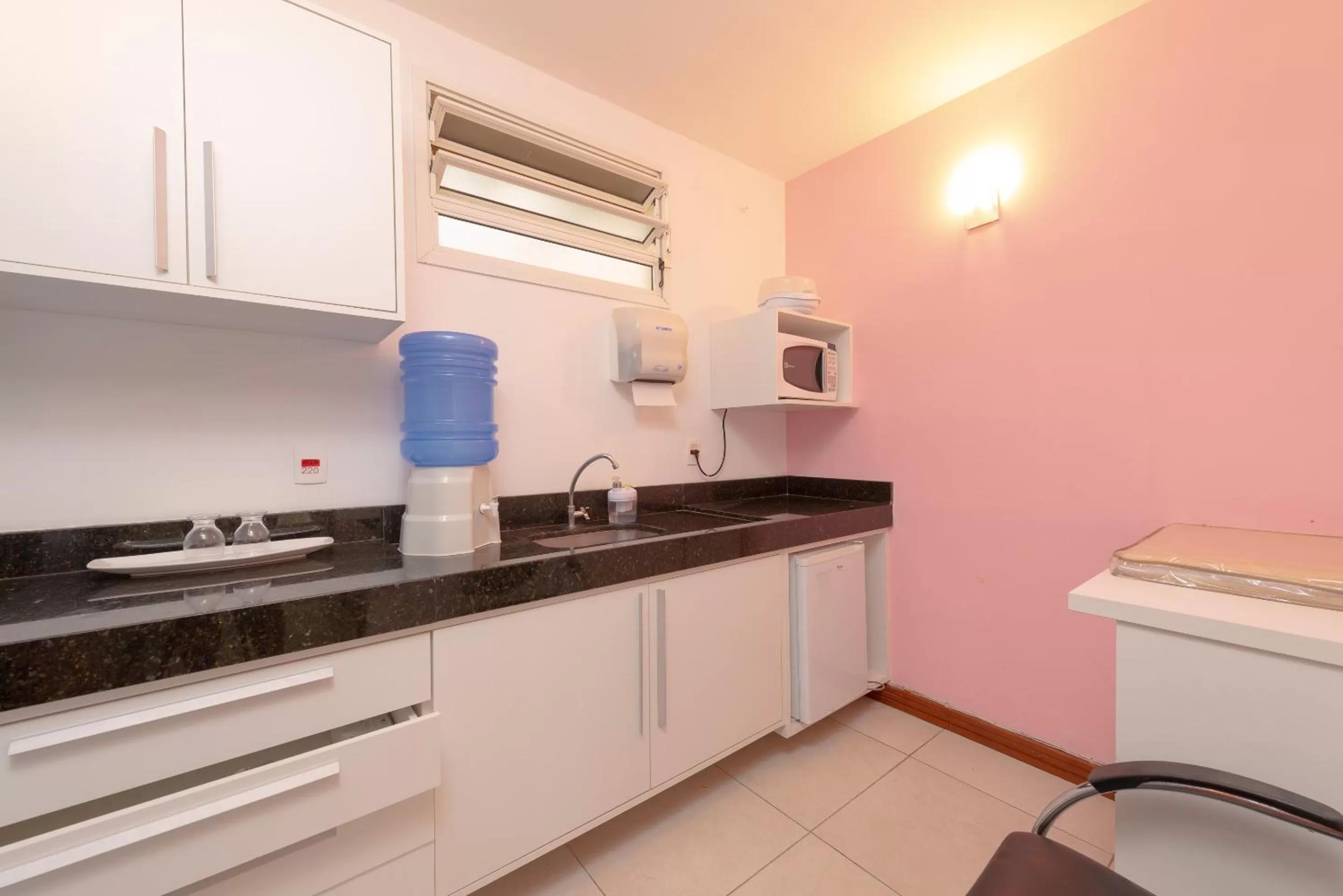 Kitchen or kitchenette in Hotel Costa Norte Massaguaçu