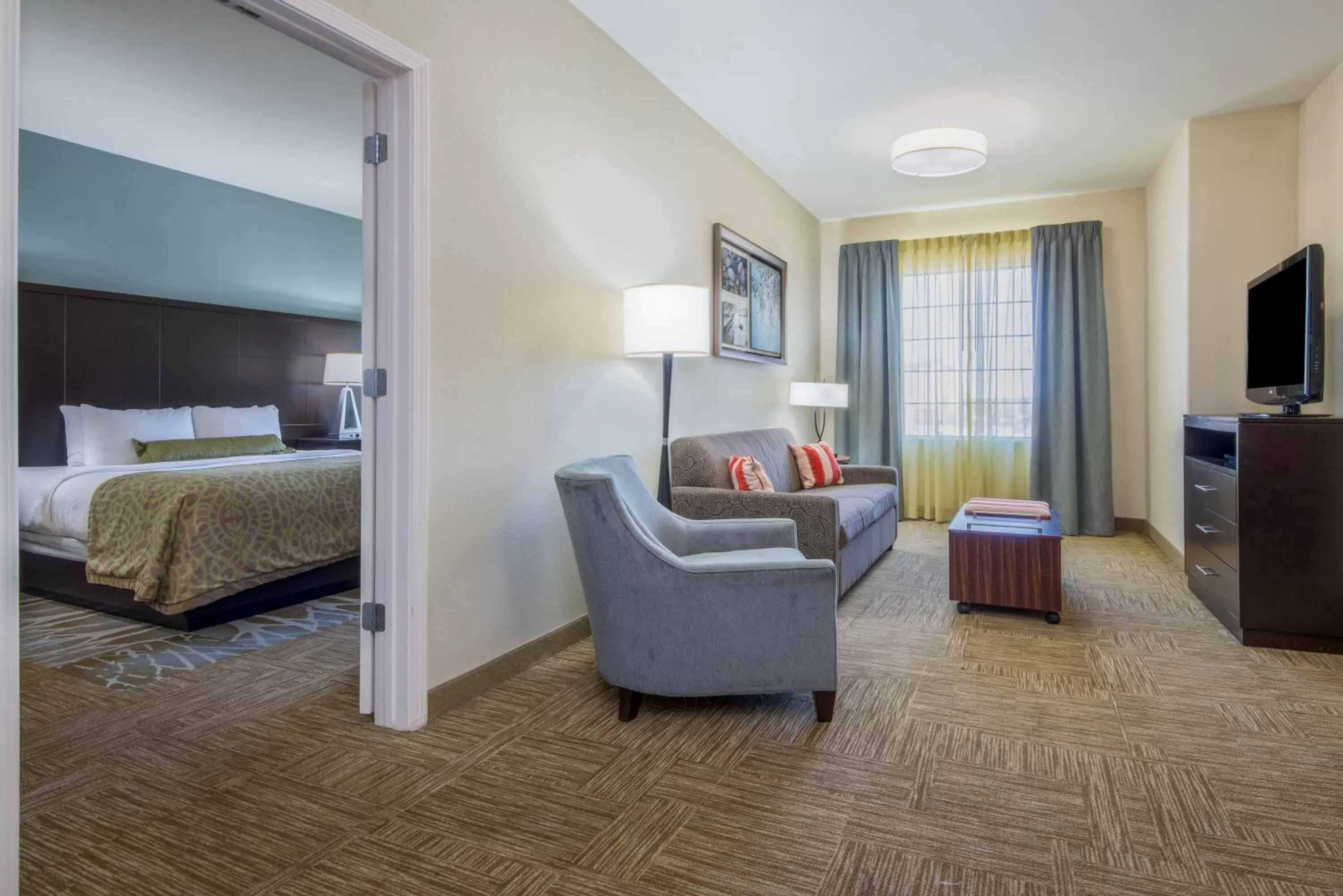Photo of the whole room, Bed in Staybridge Suites Amarillo Western Crossing by IHG