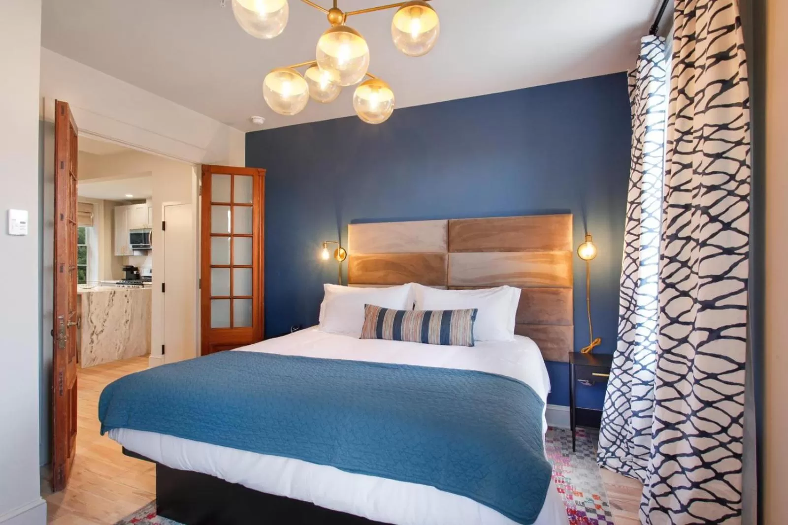 Bed in The Present Hotel