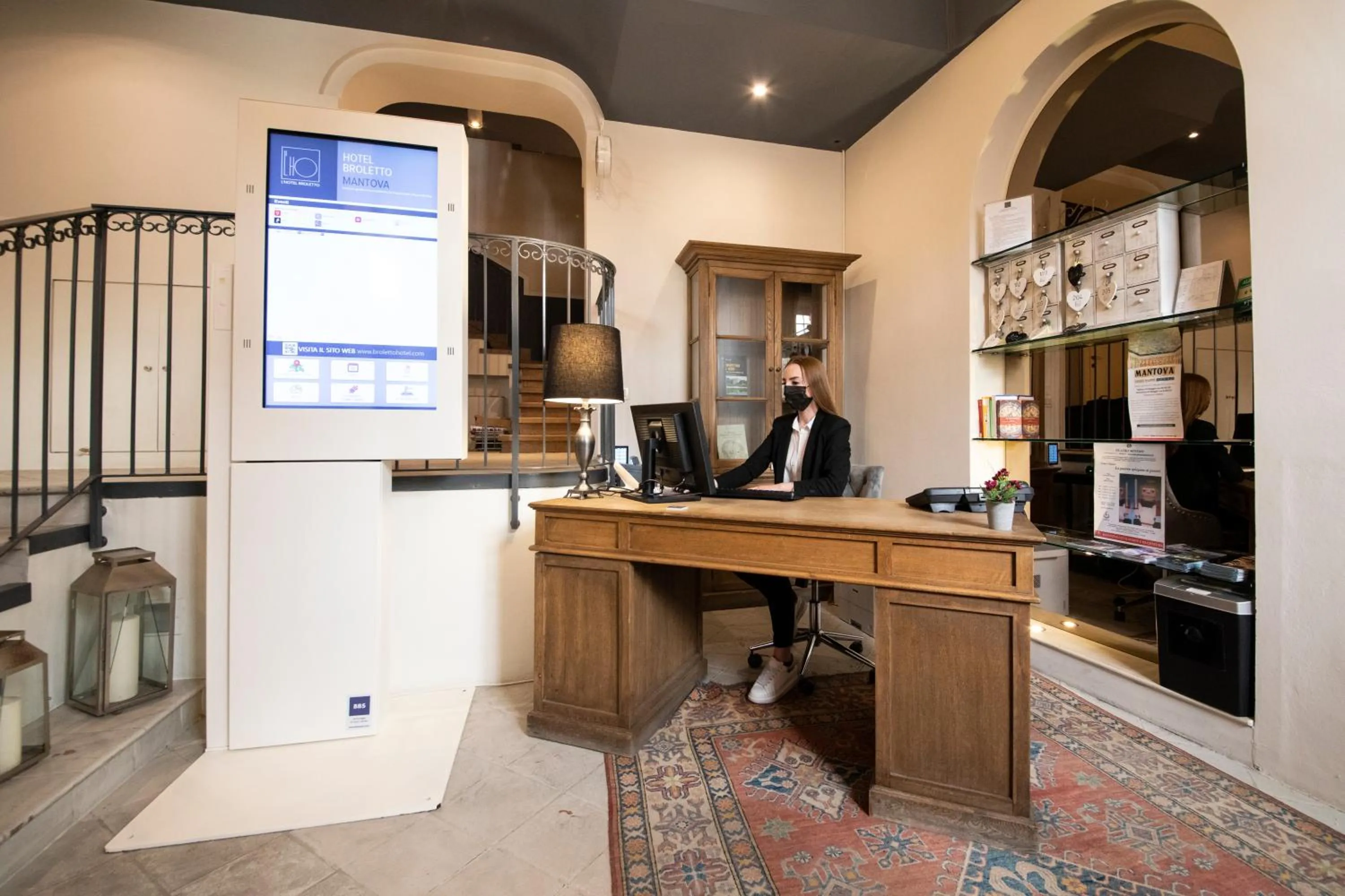 Staff in Hotel Broletto - Centro Storico