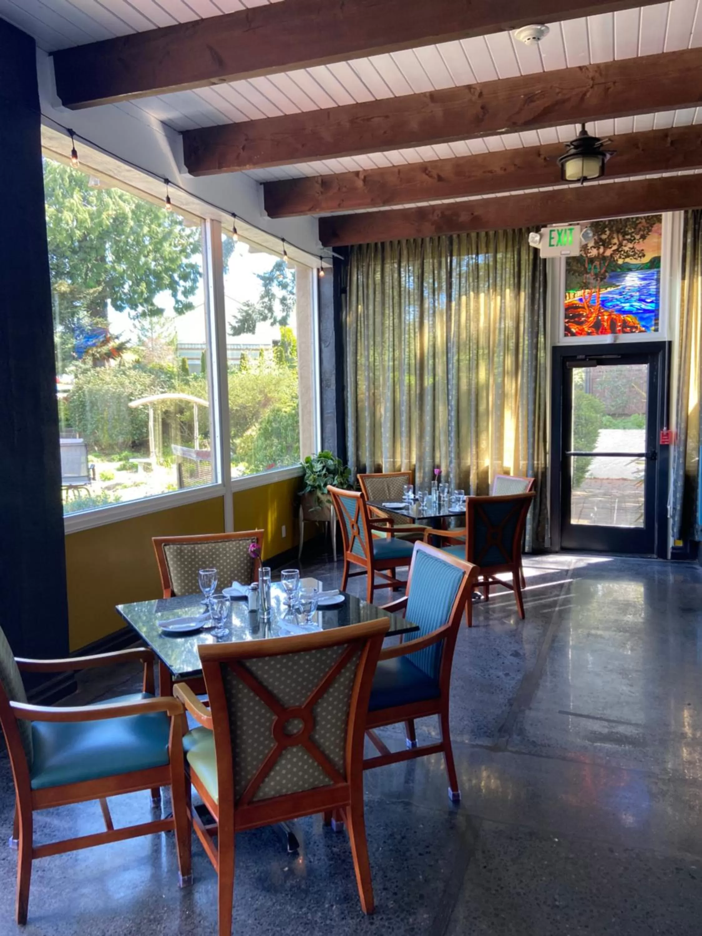 Restaurant/places to eat in Old Alcohol Plant