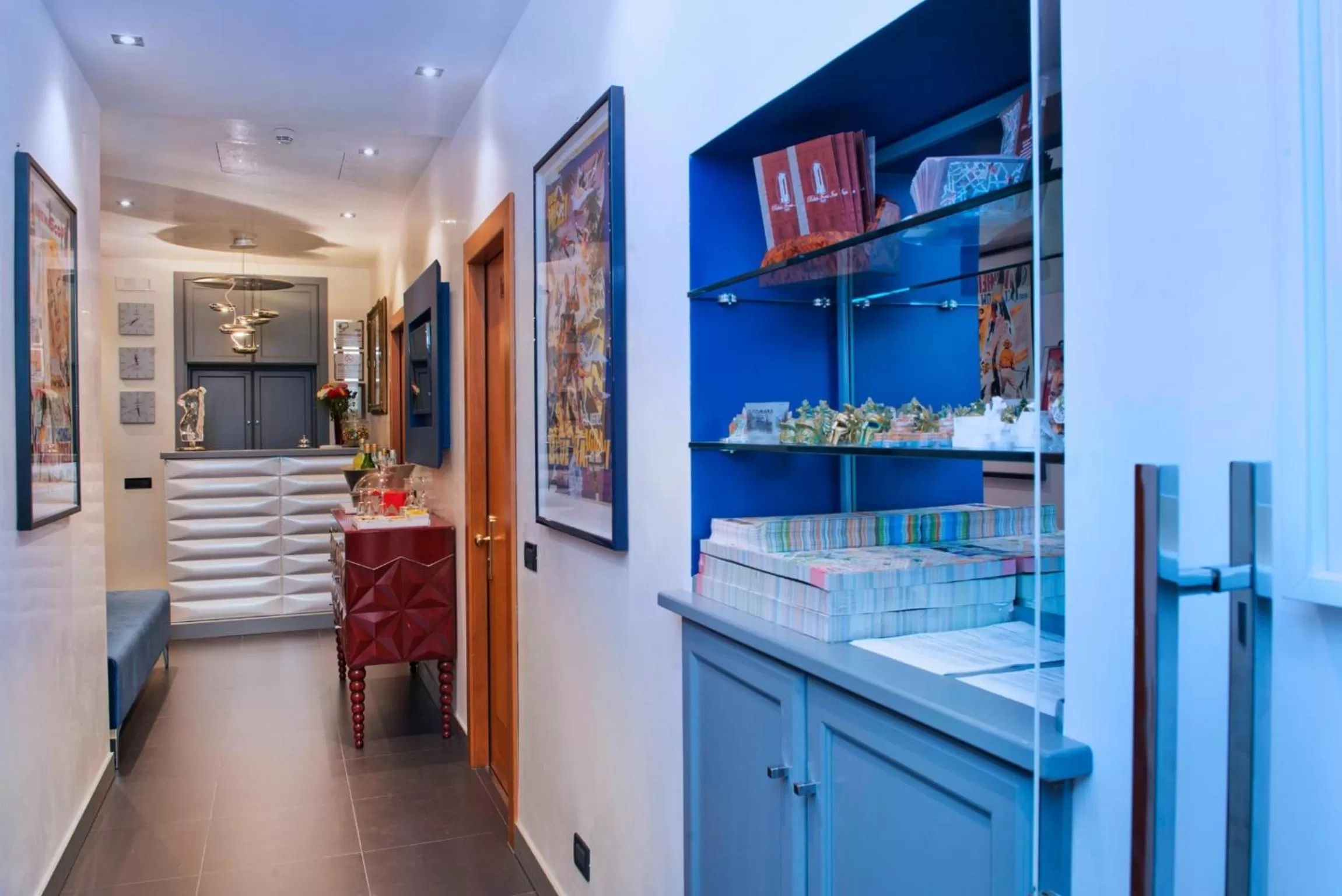 Lobby or reception in Relais Forus Inn