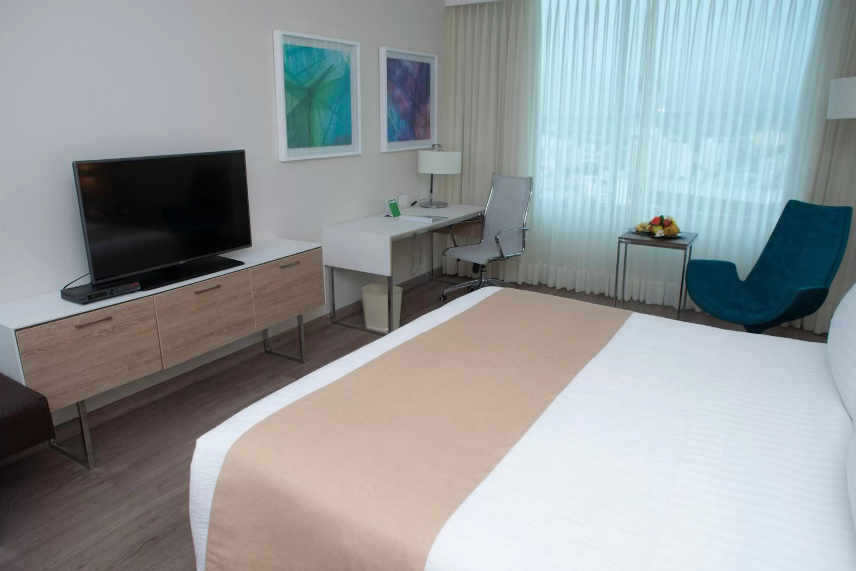 Photo of the whole room, Bed in Holiday Inn Cúcuta by IHG